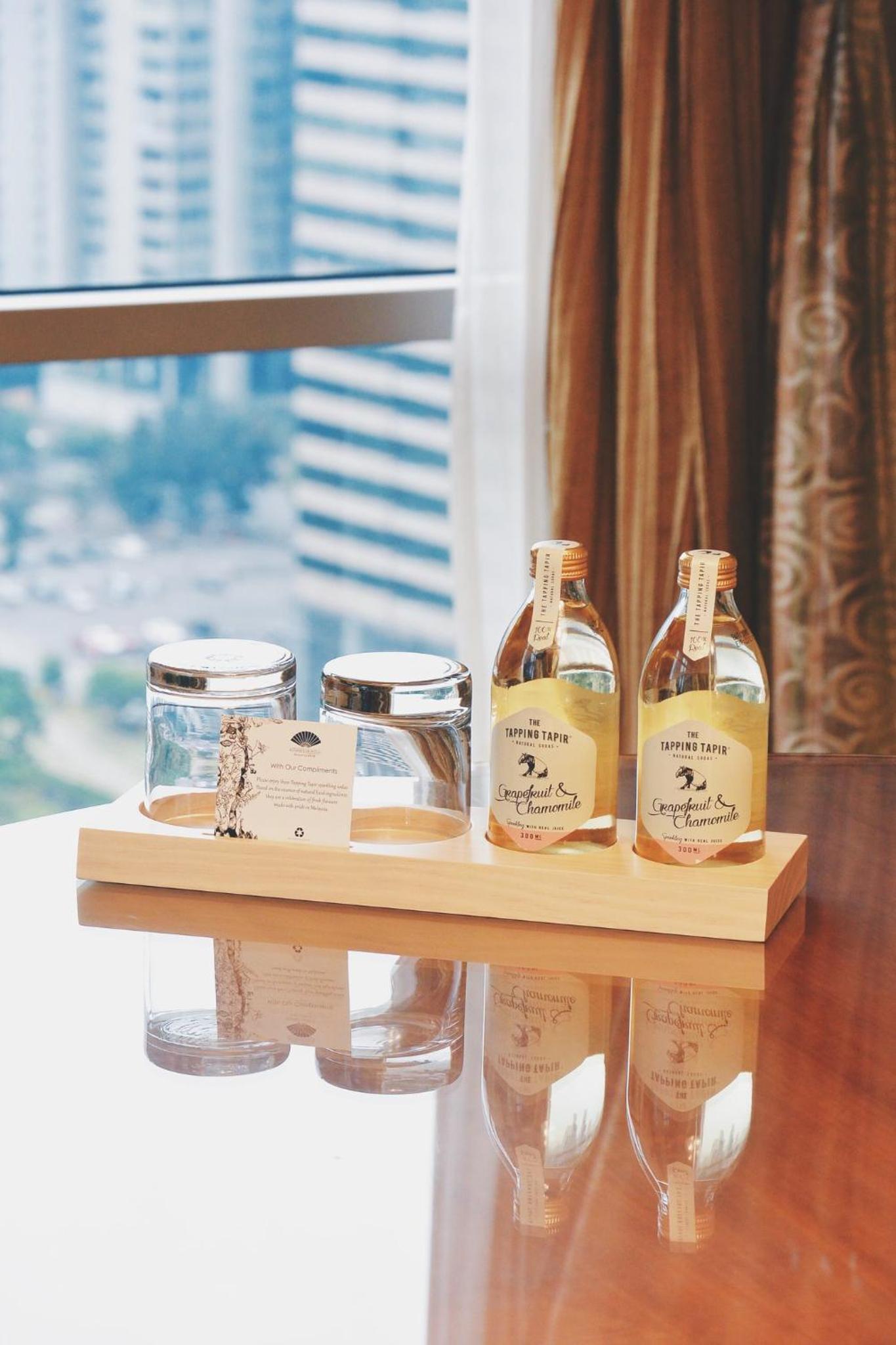 Deluxe King Room with City View