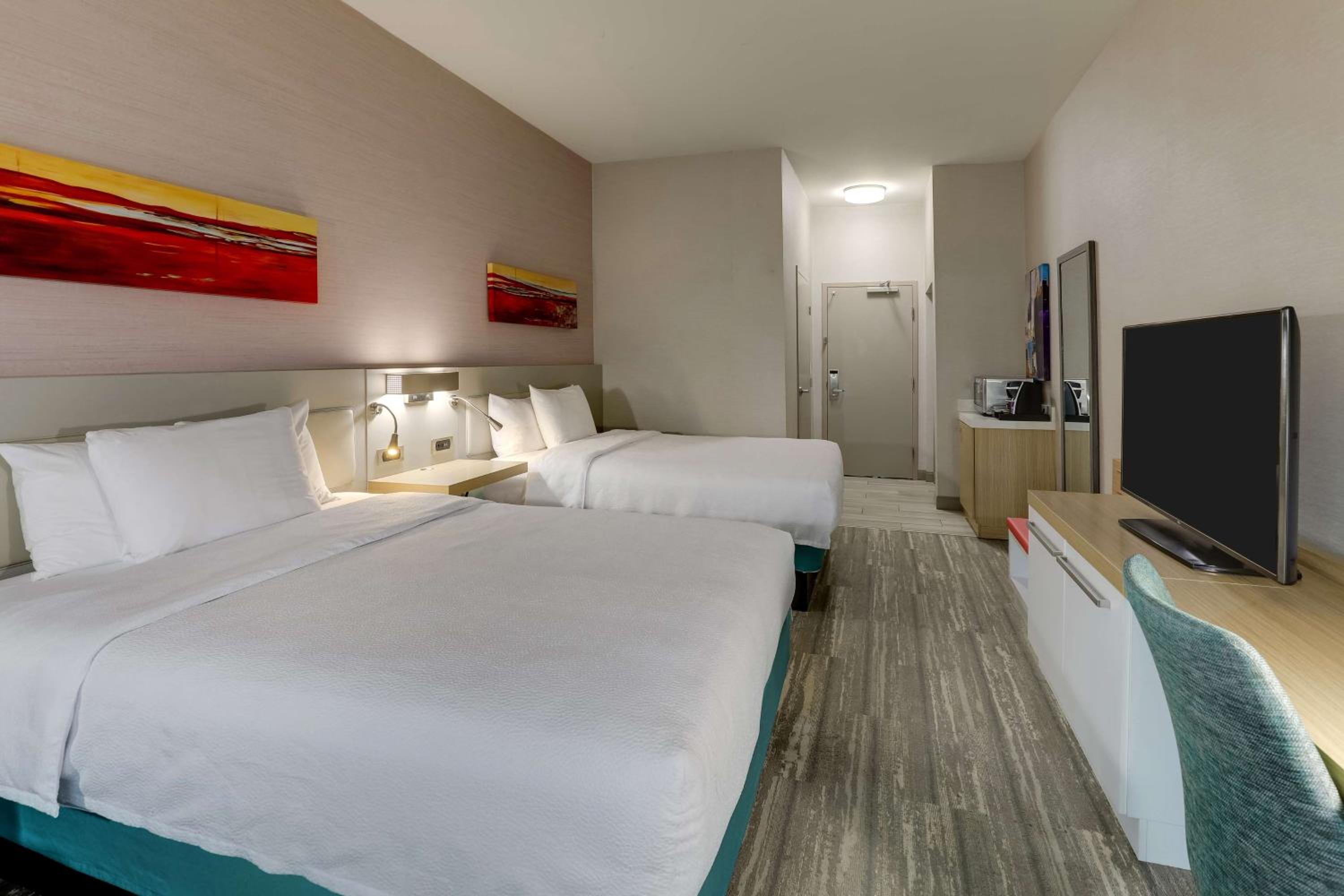 Premium Queen Room with Two Queen Beds