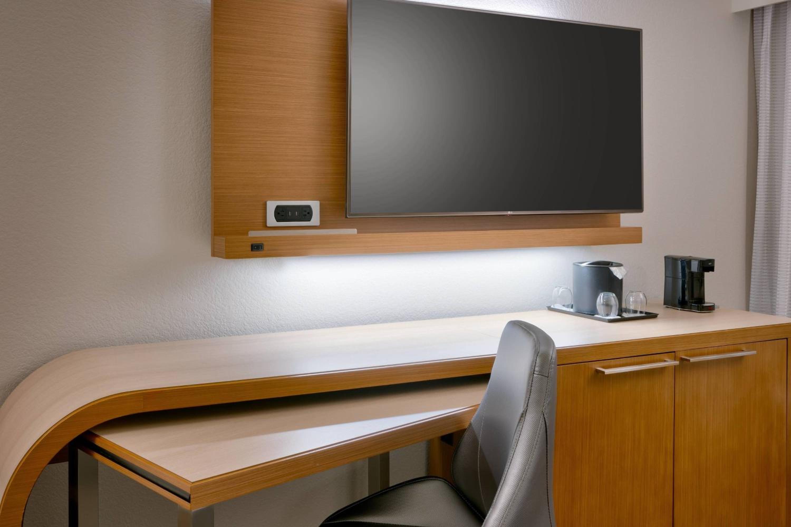 King Room with Sofa Bed