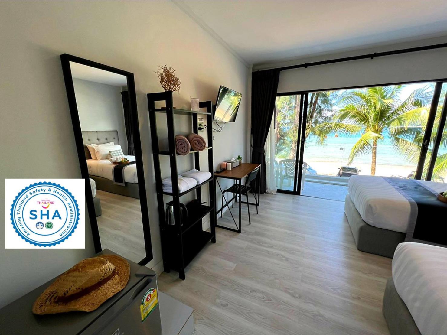 Superior Double or Twin Room with Sea View