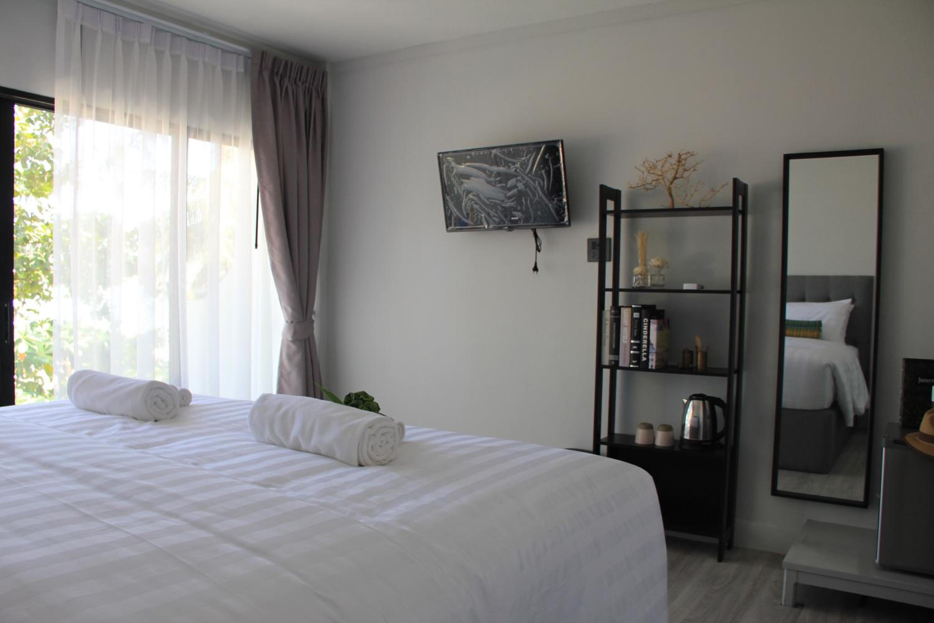 Superior Double or Twin Room with Sea View