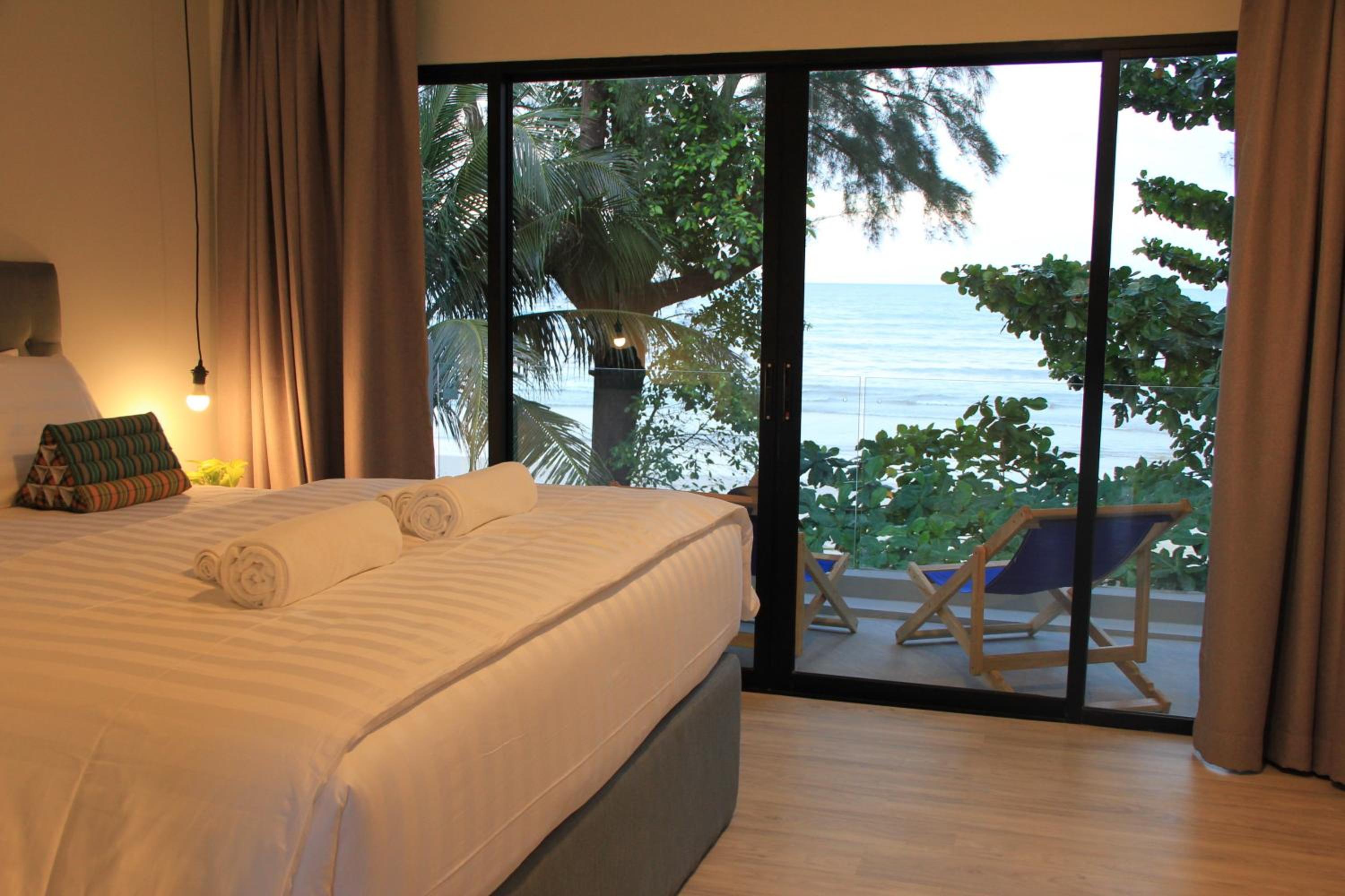 Superior Double or Twin Room with Sea View