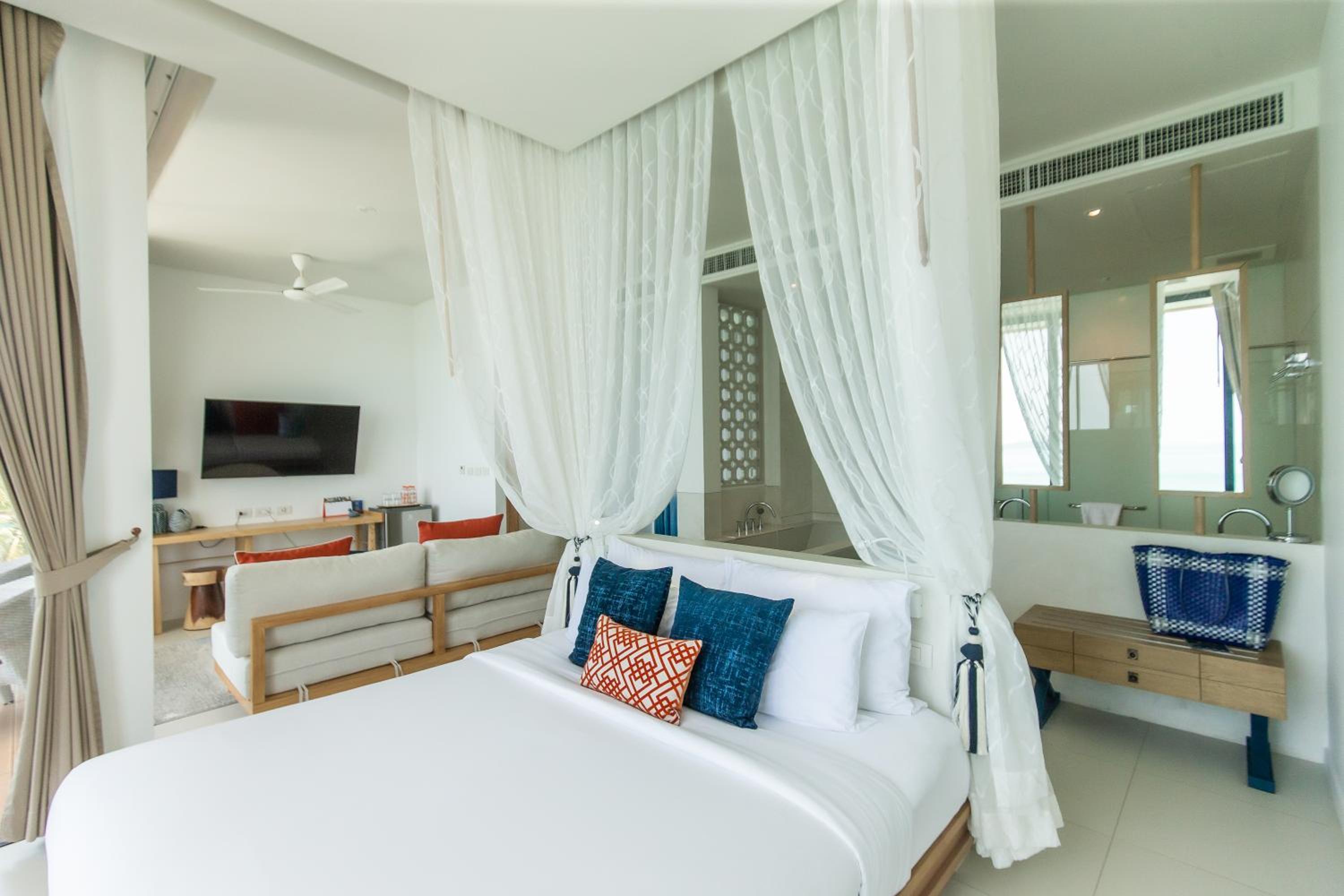 Panoramic Two Bedroom Pool Villa (Free Selected Mini-bar)
