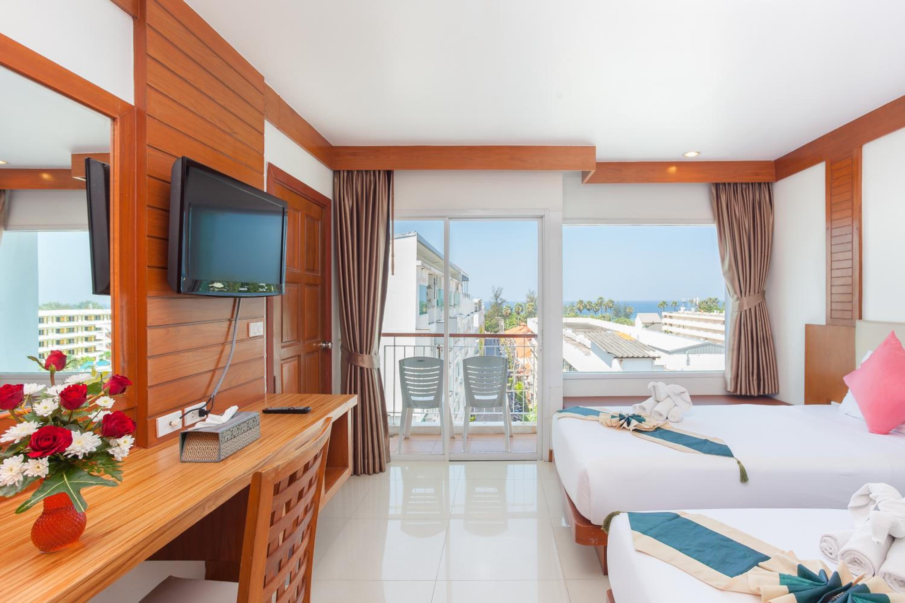 Deluxe Double or Twin Room