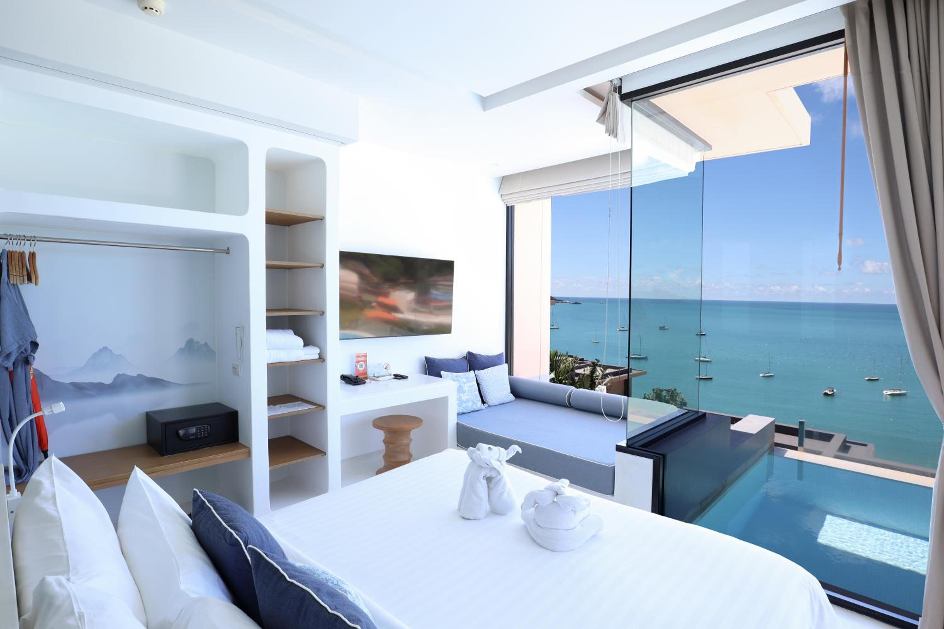 Panoramic Pool Villa (Free Selected Mini-bar)