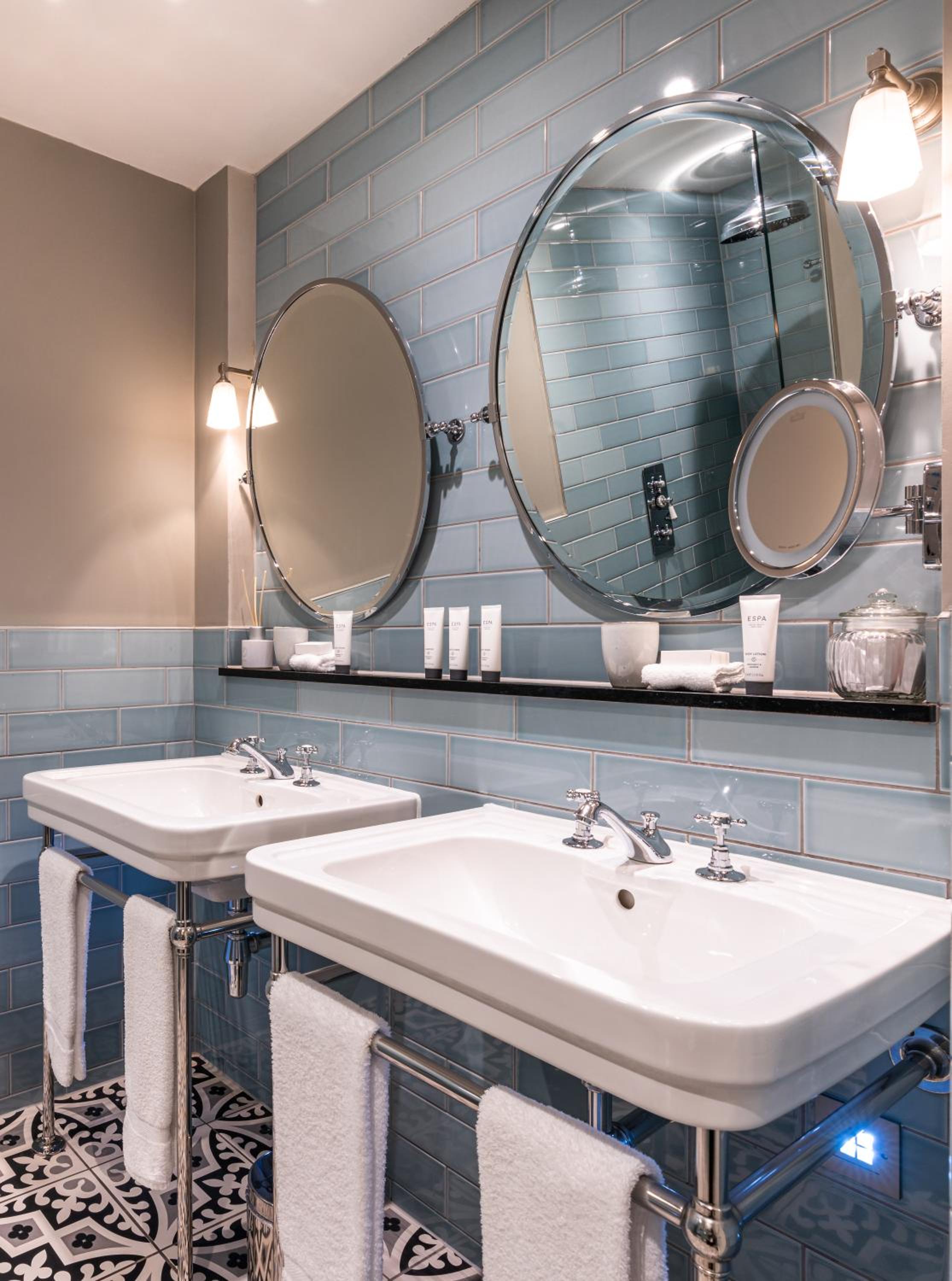 Luxe Jr Suite