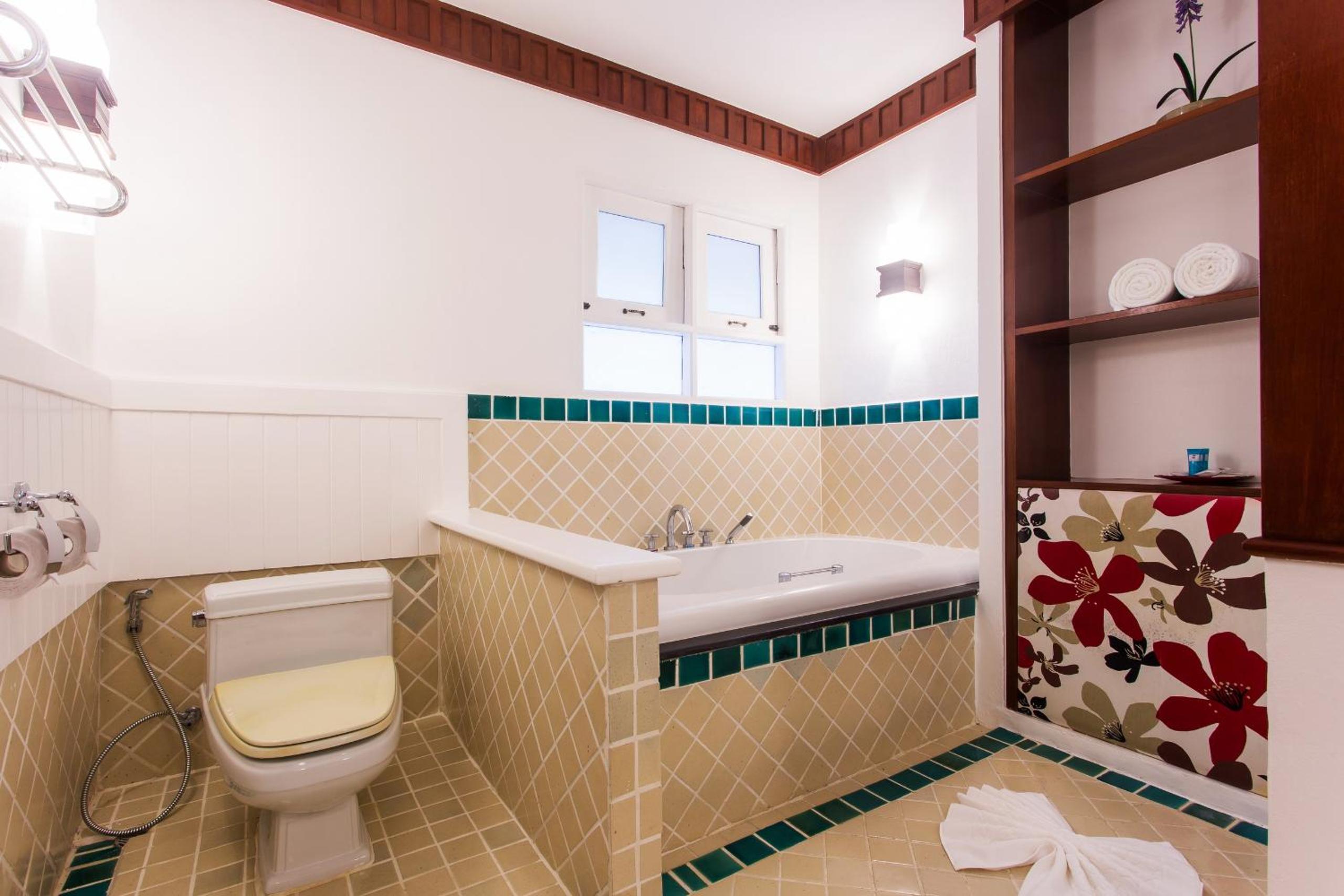 Deluxe Double or Twin Room with Pool Access