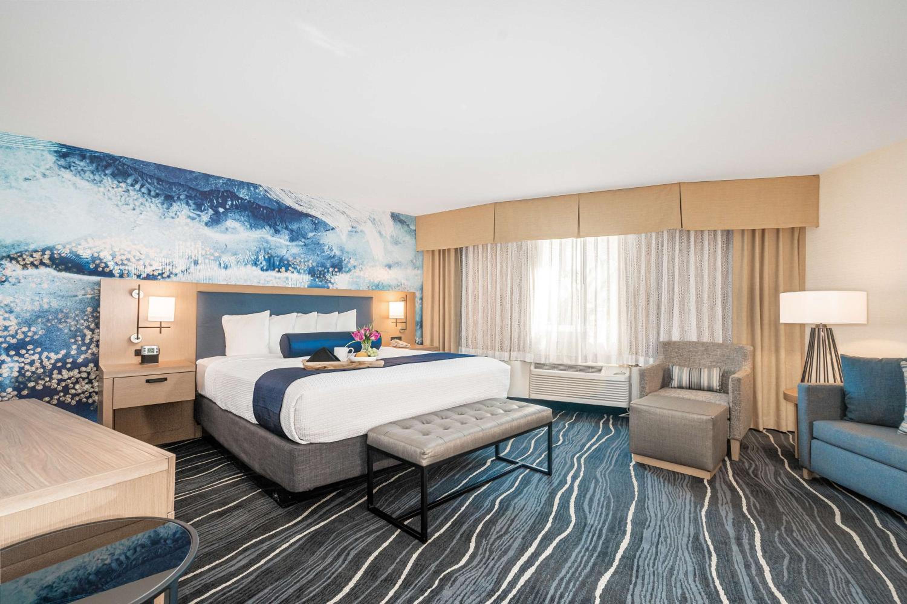 King Room with Sofa Bed - Non-Smoking