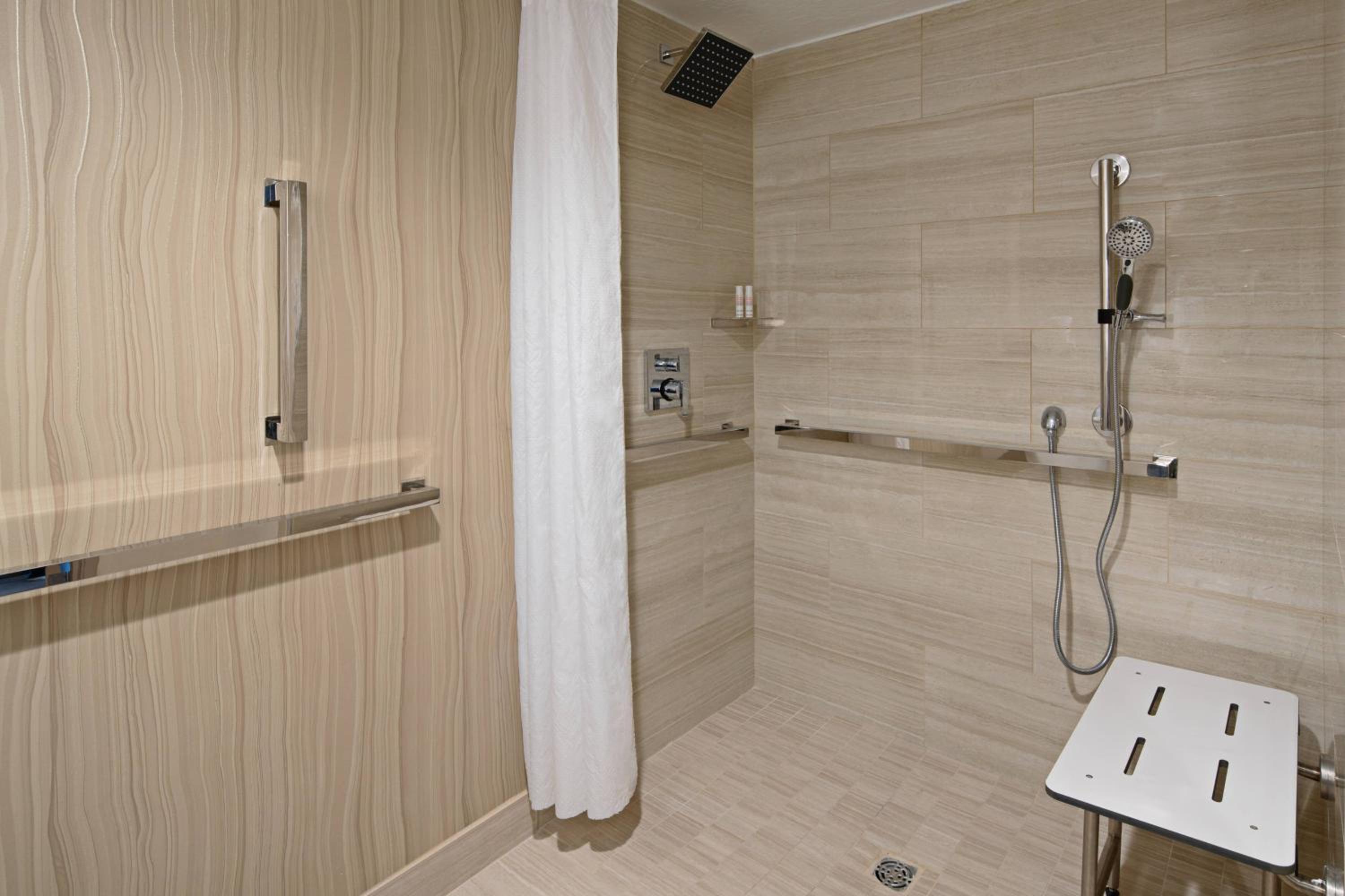 King Room with Sofa Bed - Concierge Level