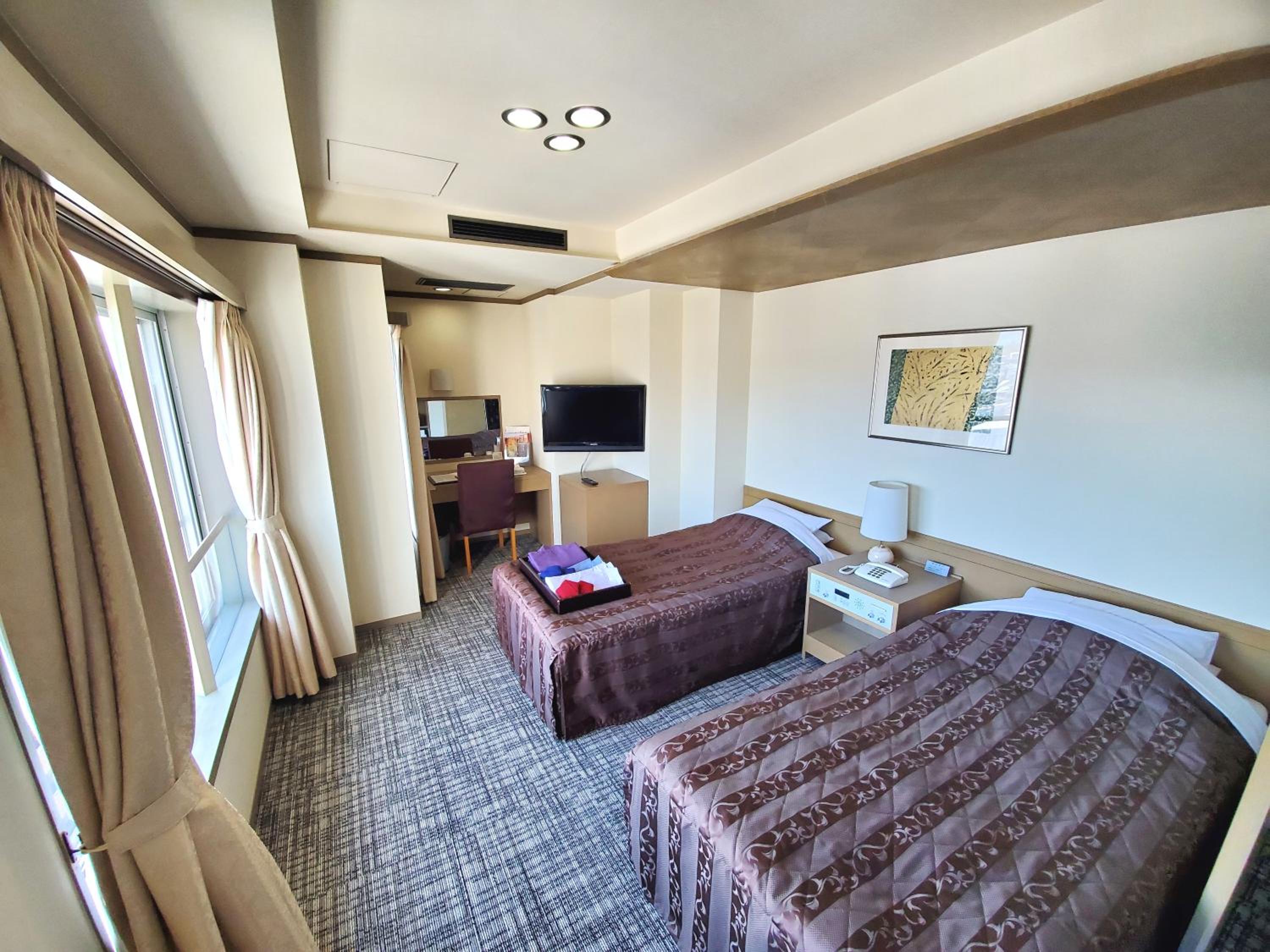 Standard Twin Room - Non-Smoking