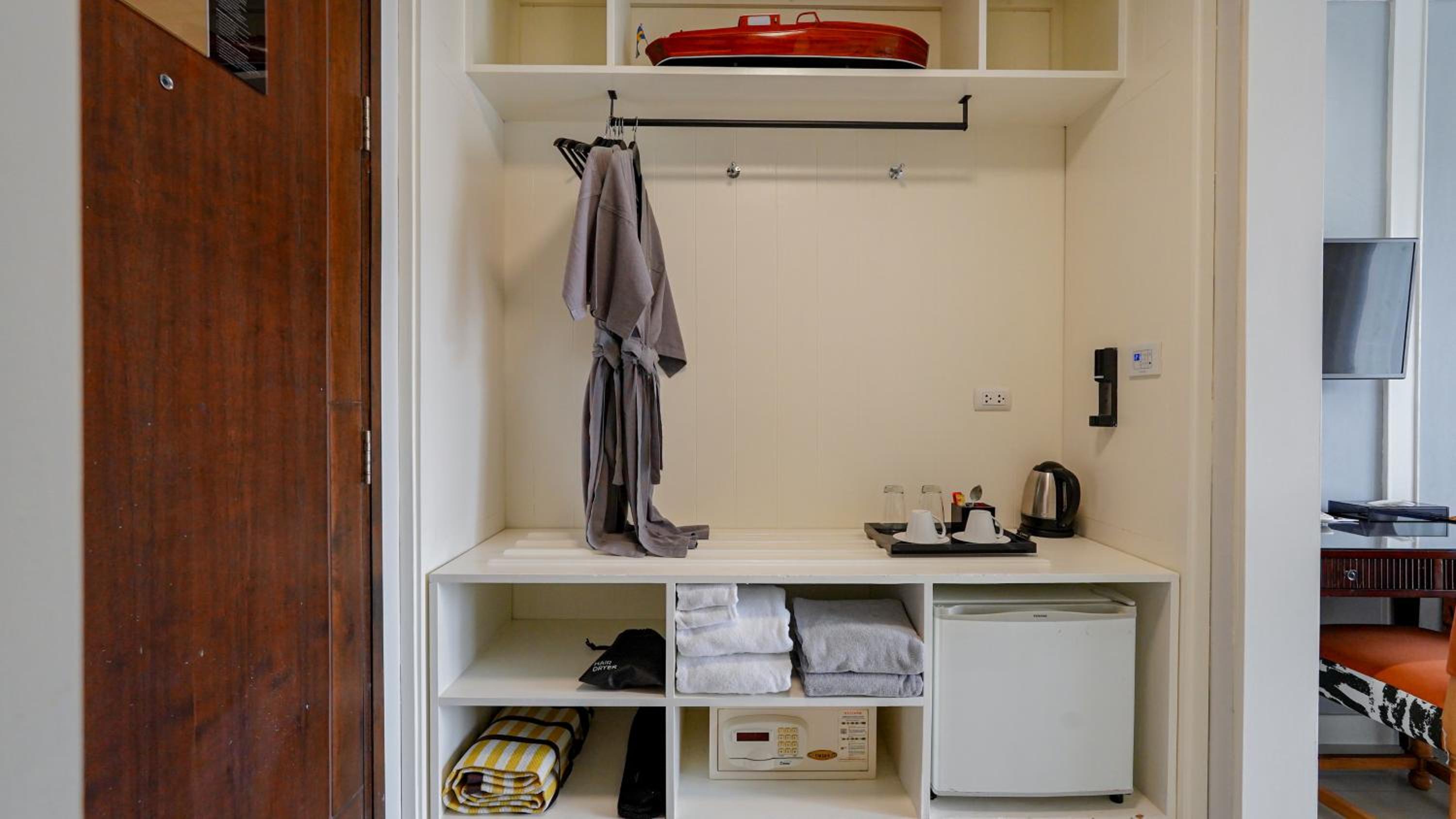 Deluxe Double or Twin Room