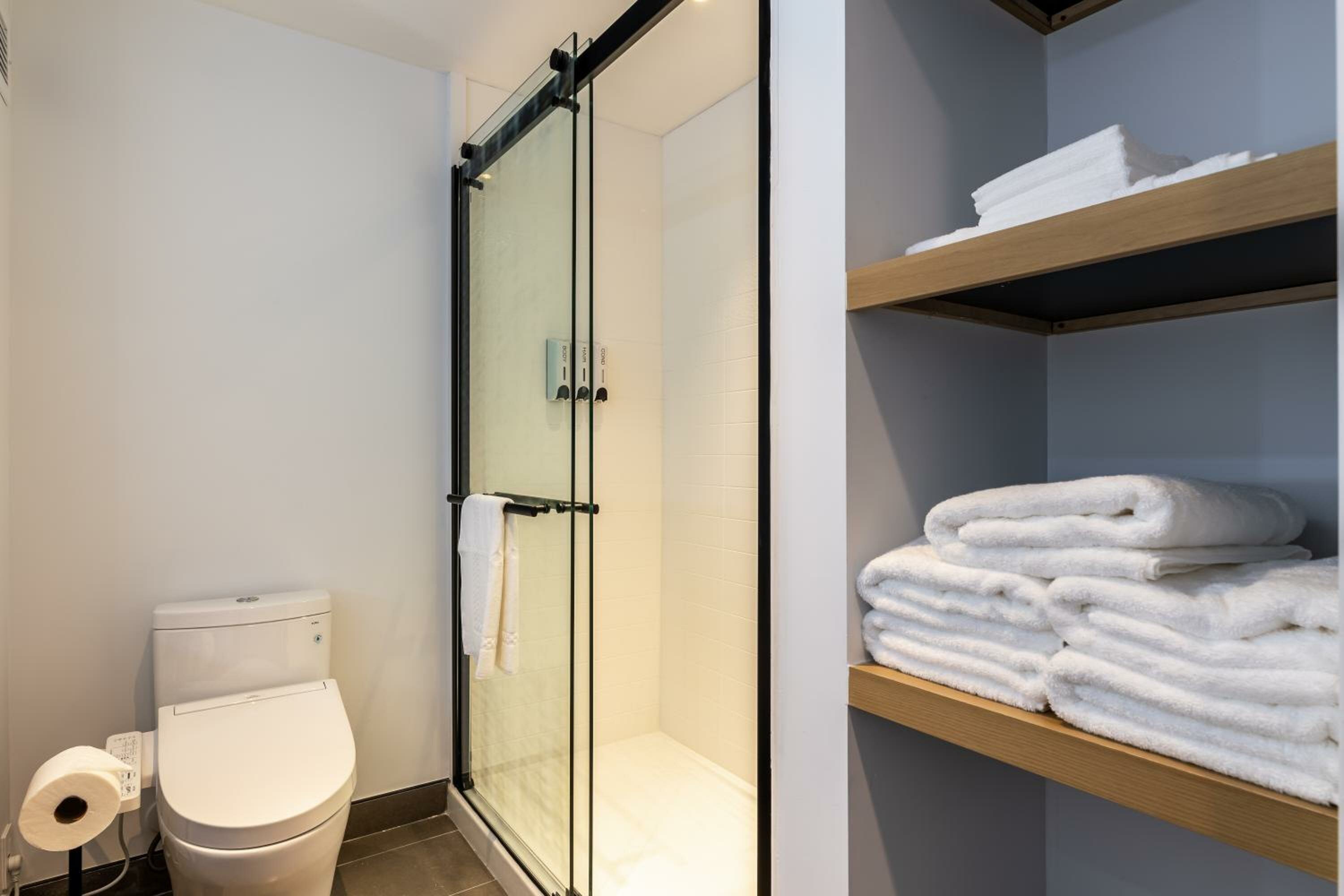 Queen Room with Balcony