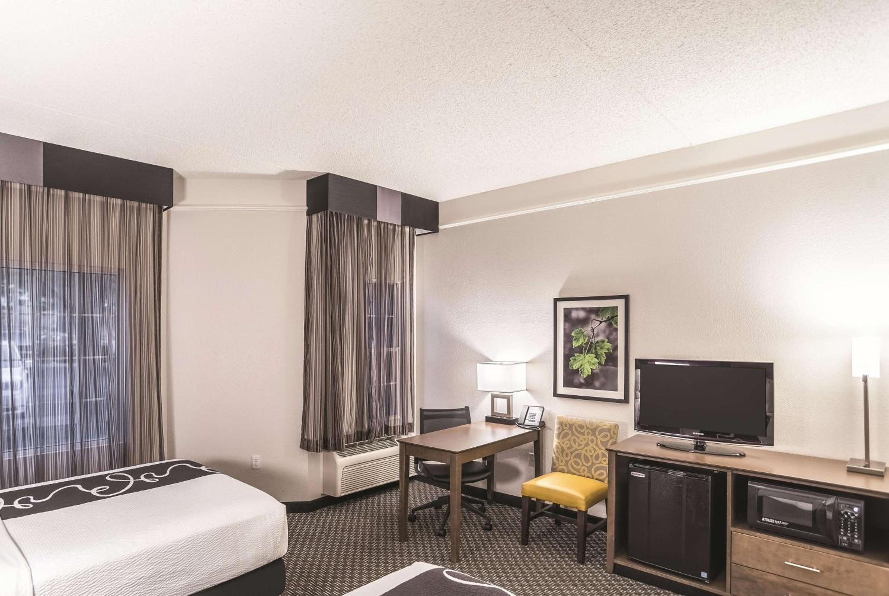 Deluxe Double Room with Two Double Beds