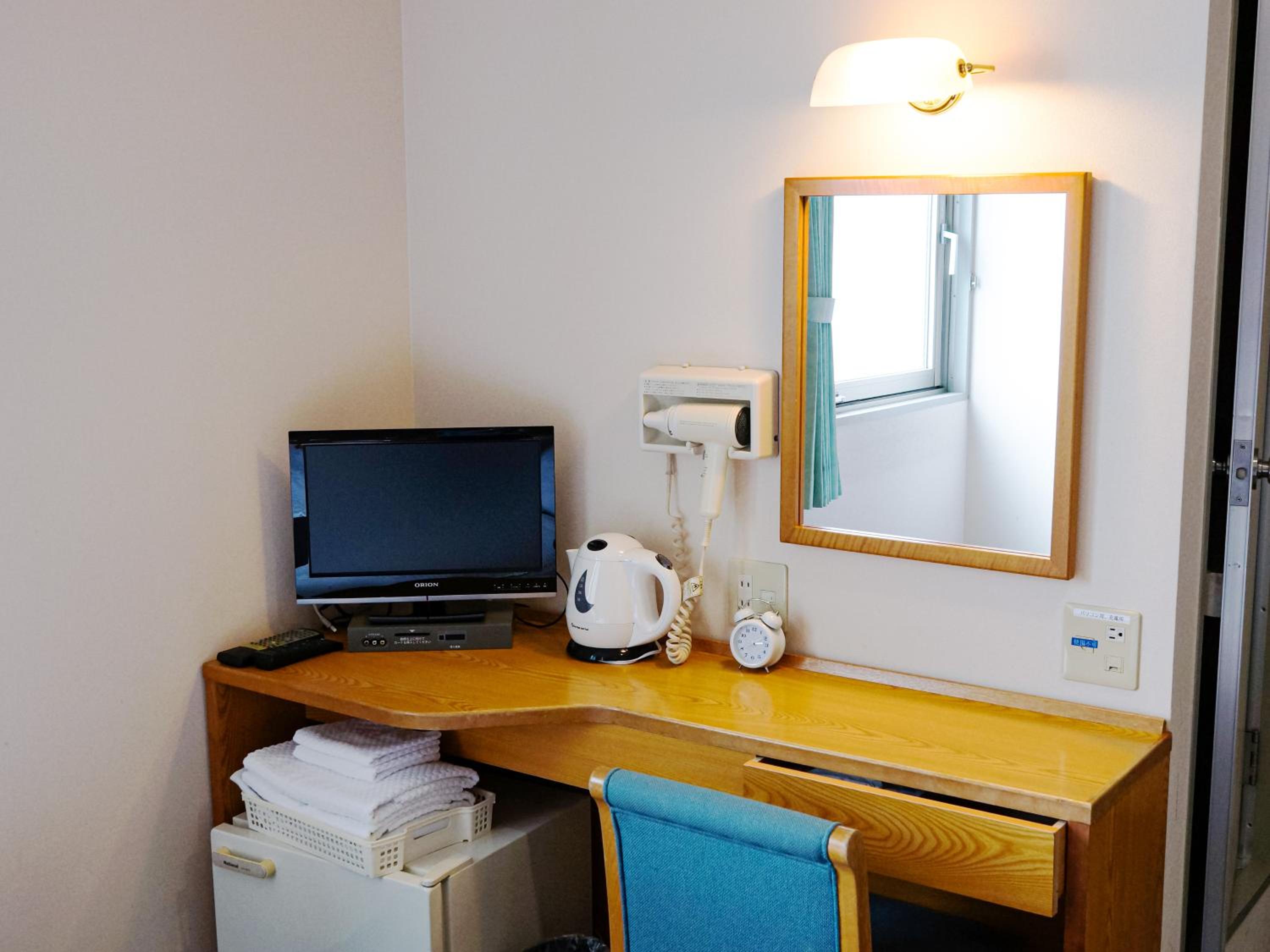 Twin Room - Non-Smoking