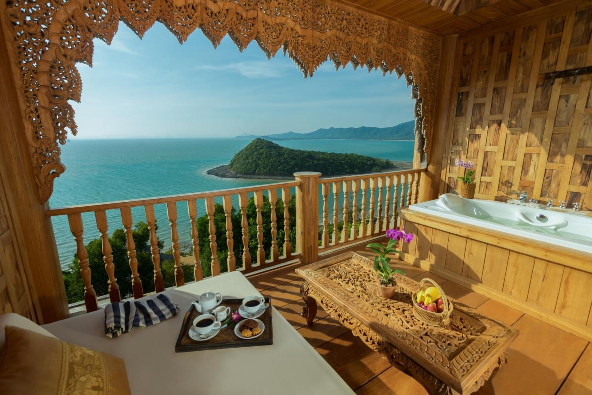 Deluxe Double Room with Sea View