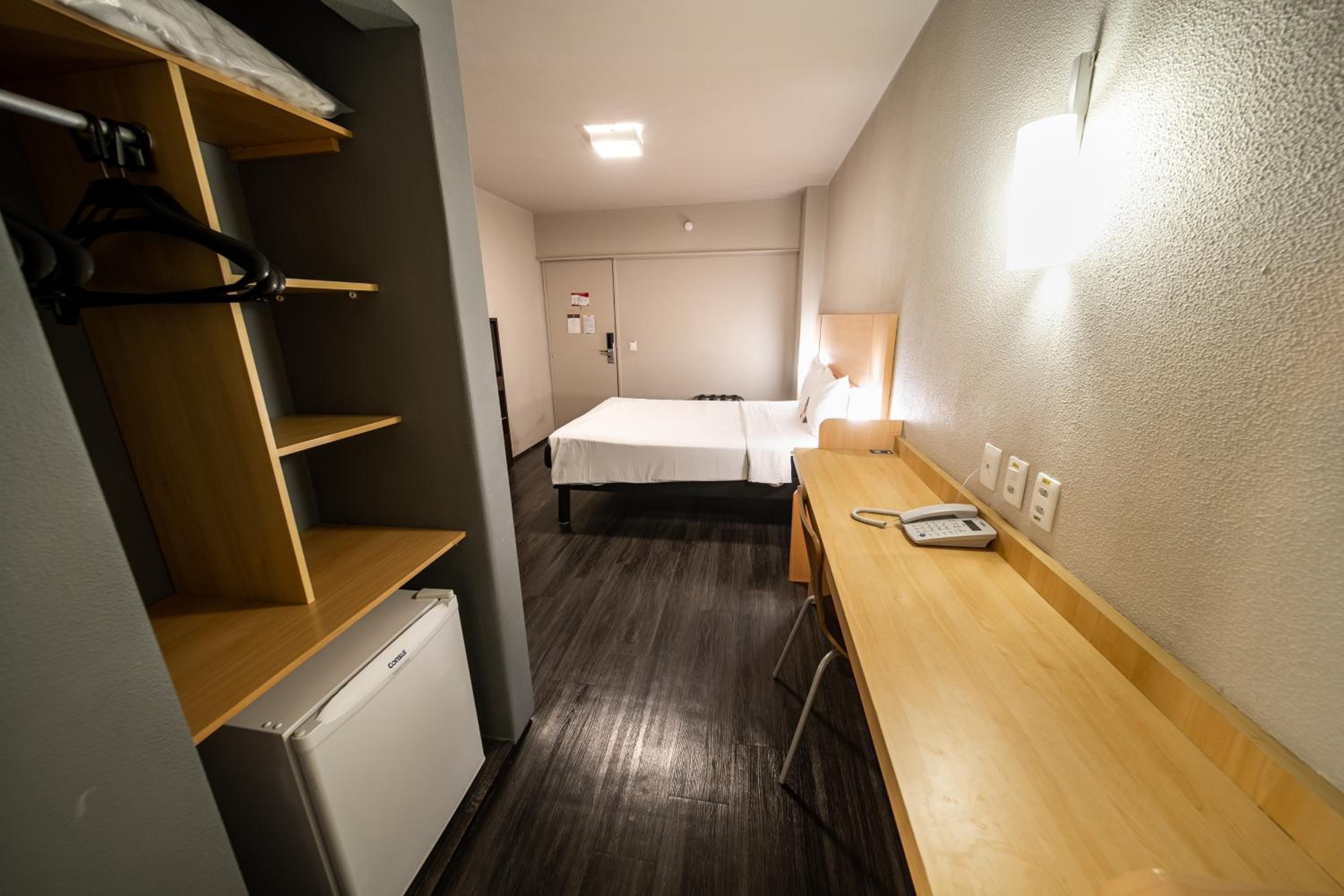 Standard Apartment with Queen Bed