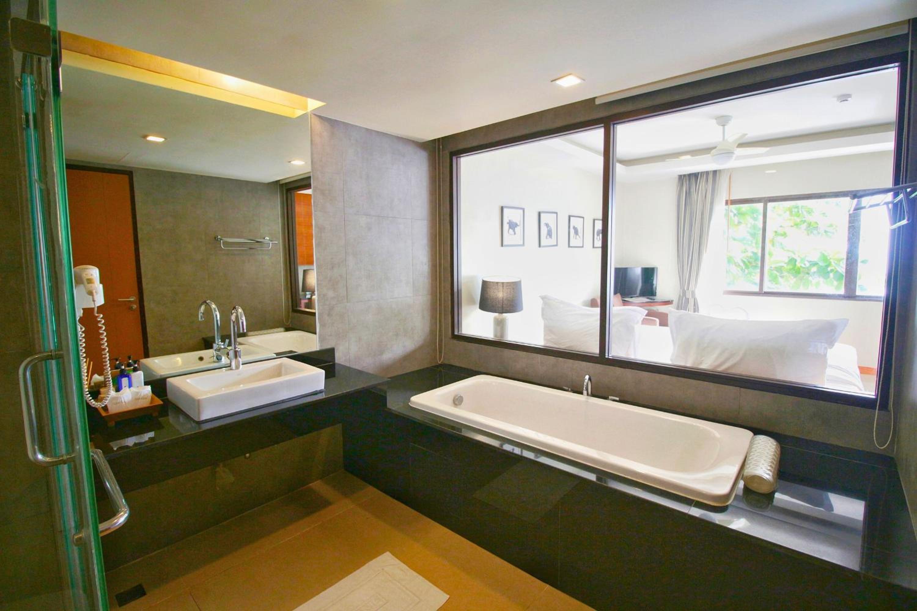 Beachfront Chalet (2nd Floor)