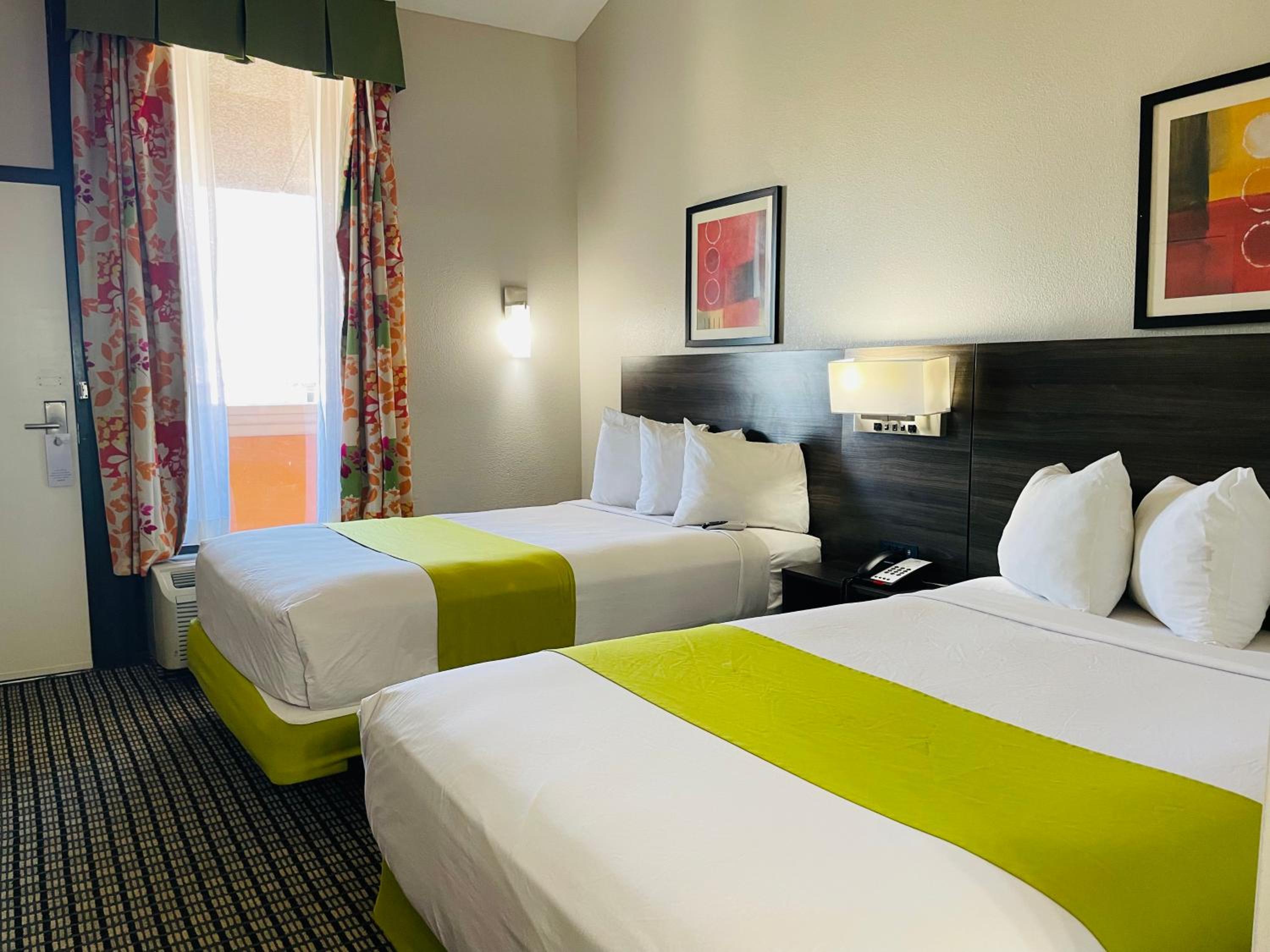 Double Room With Two Double Beds - Accessible/Non-Smoking