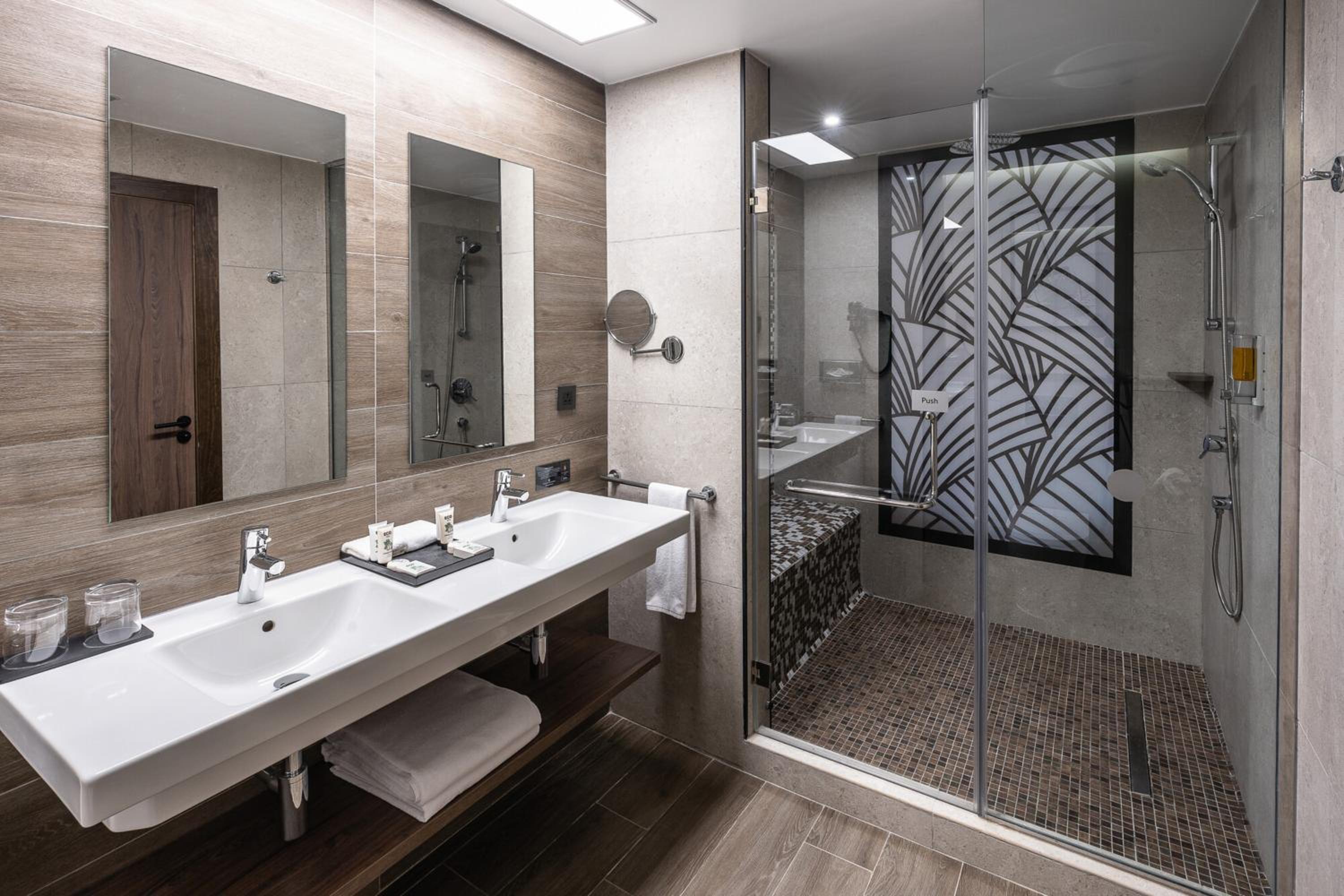  Junior Suite Courtyard