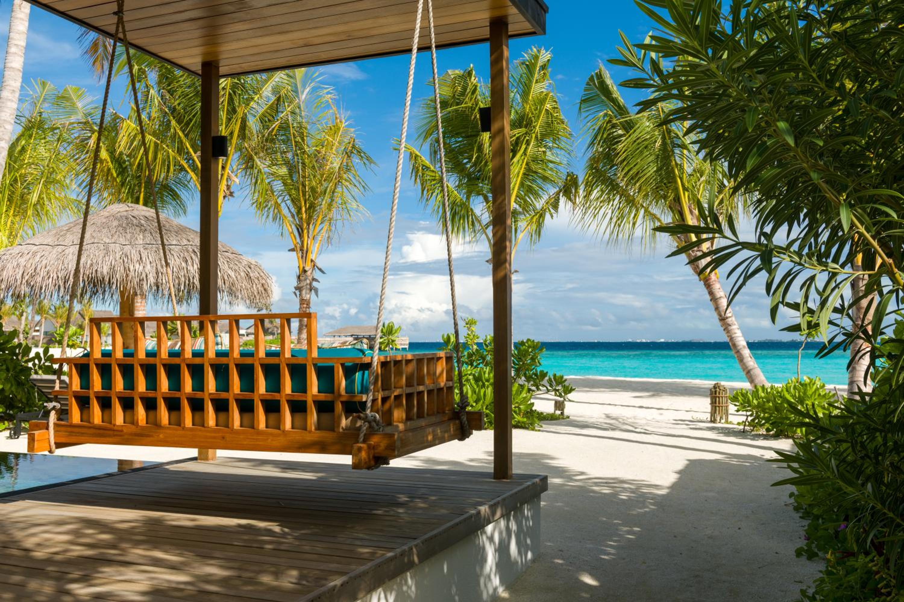 One-Bedroom Family Beach Pool Villa