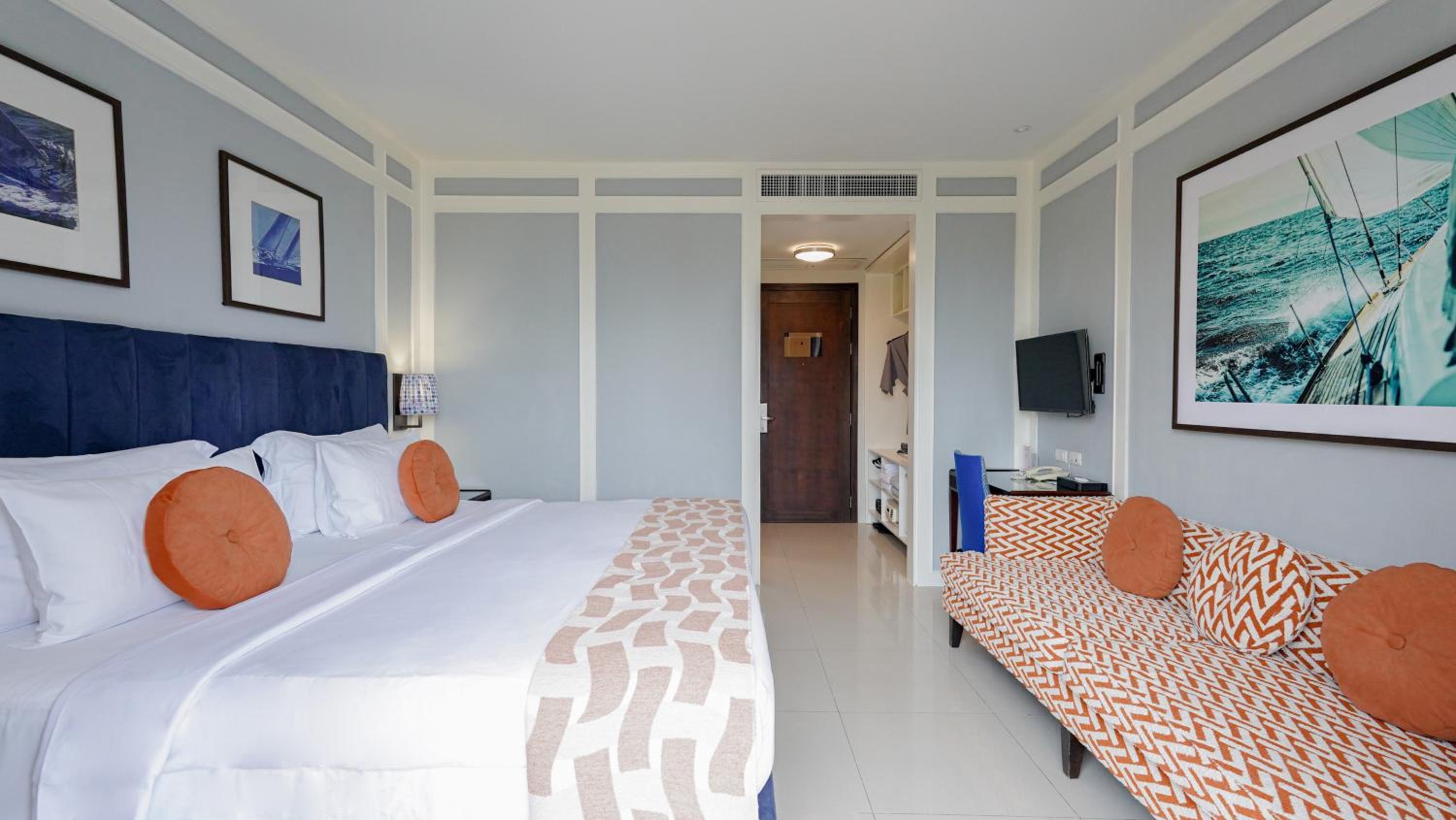 Deluxe Double or Twin Room with Pool View