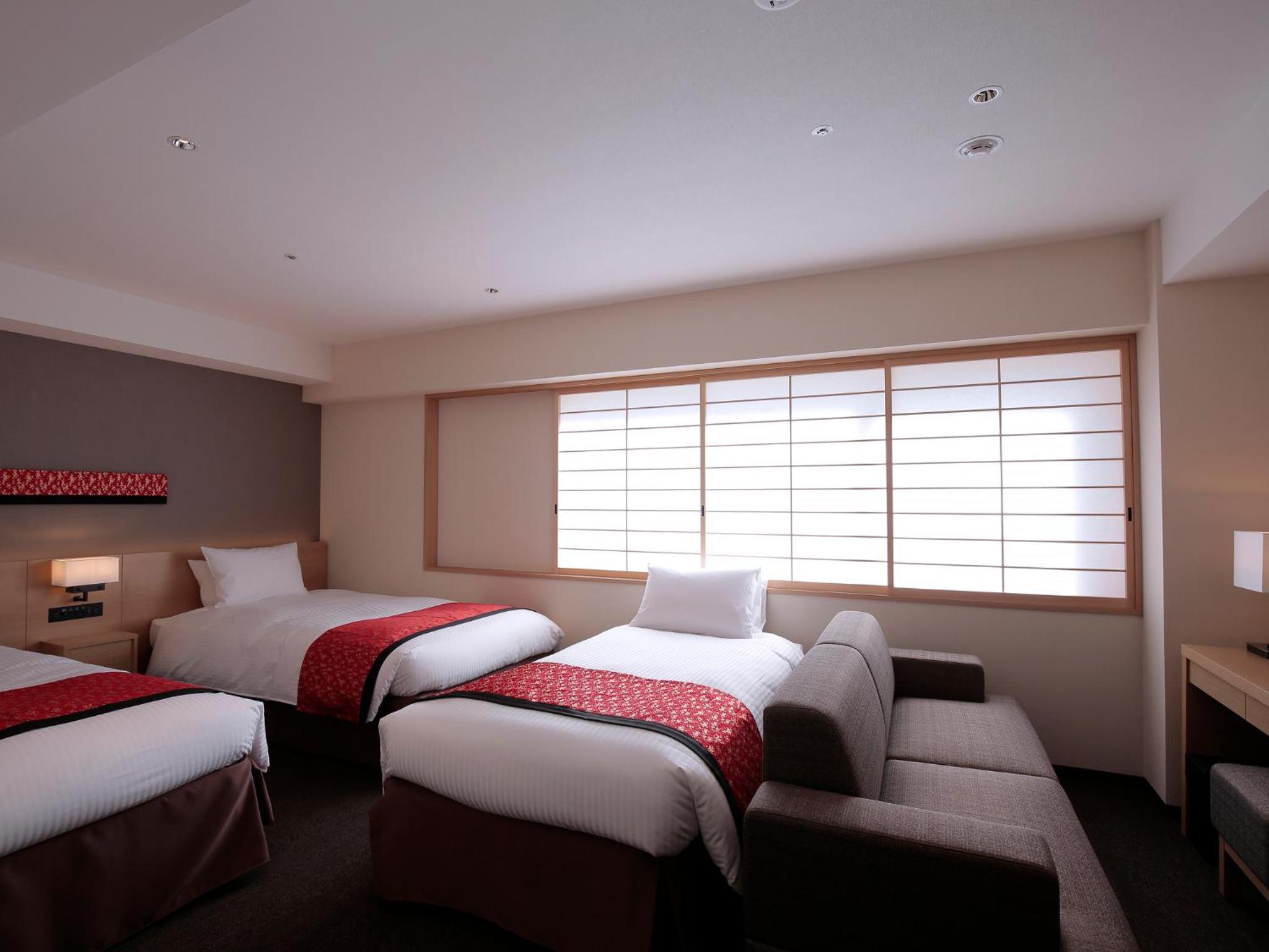 Deluxe Twin Room with Free access to Lounge - Non-Smoking