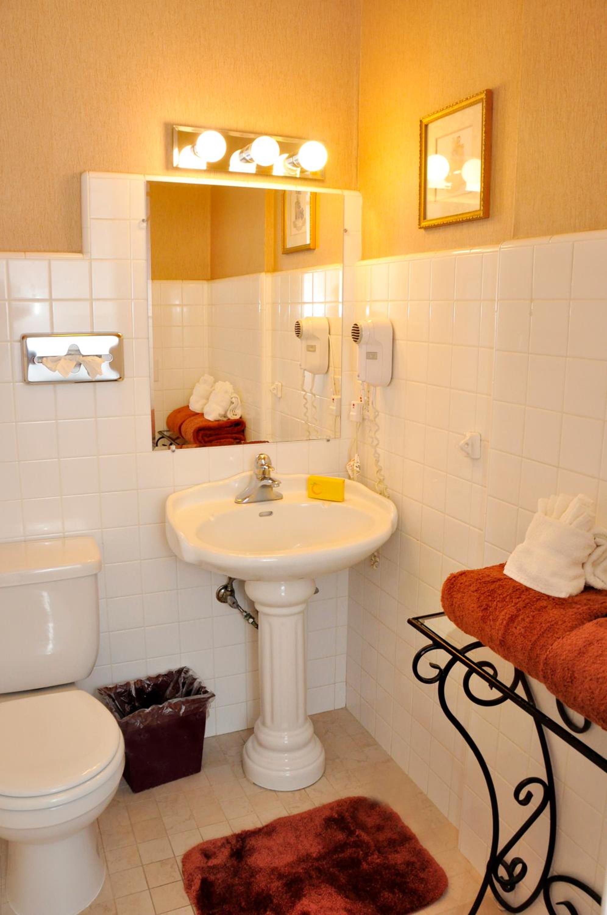 Queen Room with Balcony