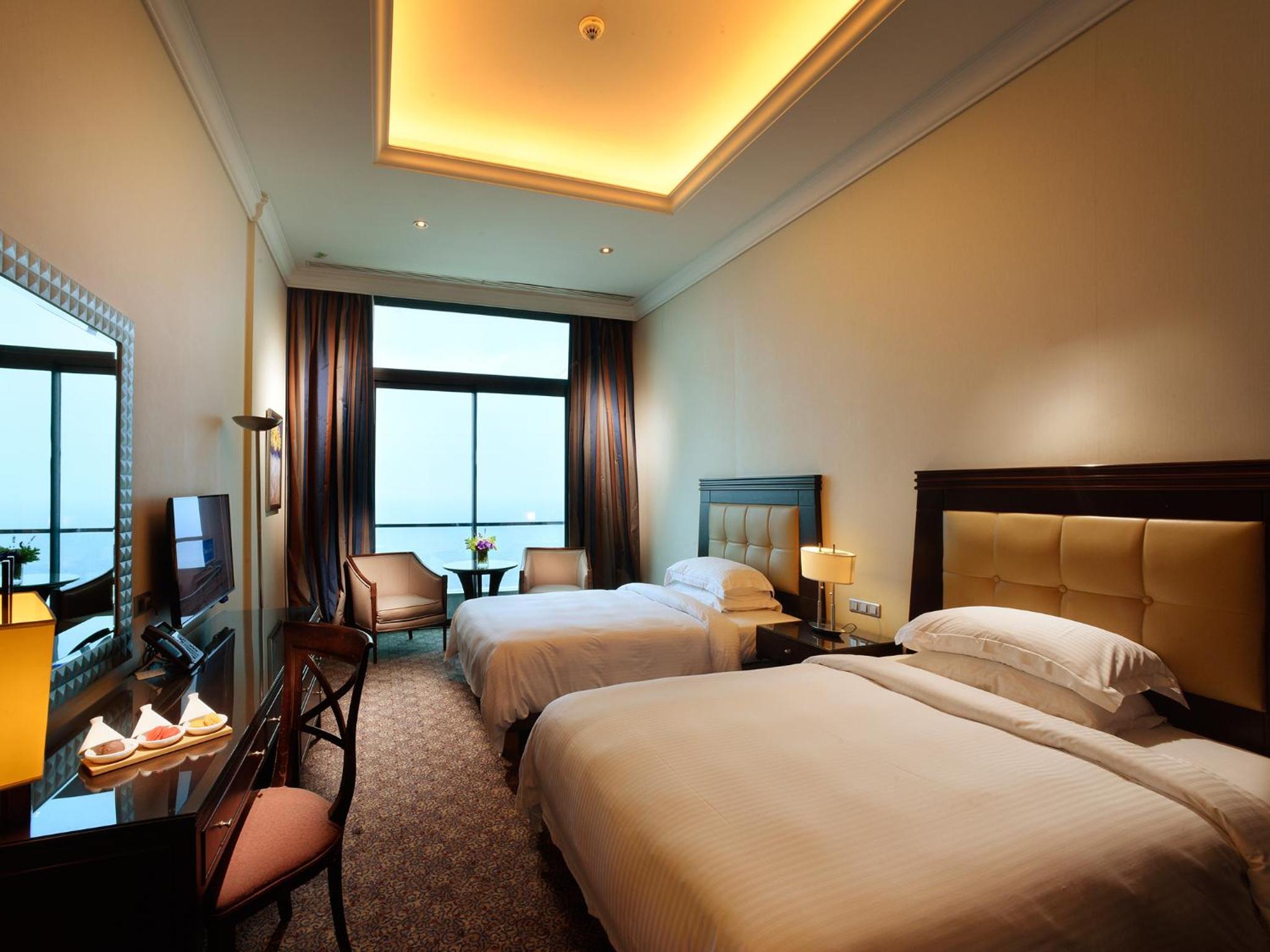 Partial Sea View Studio - Twin Beds