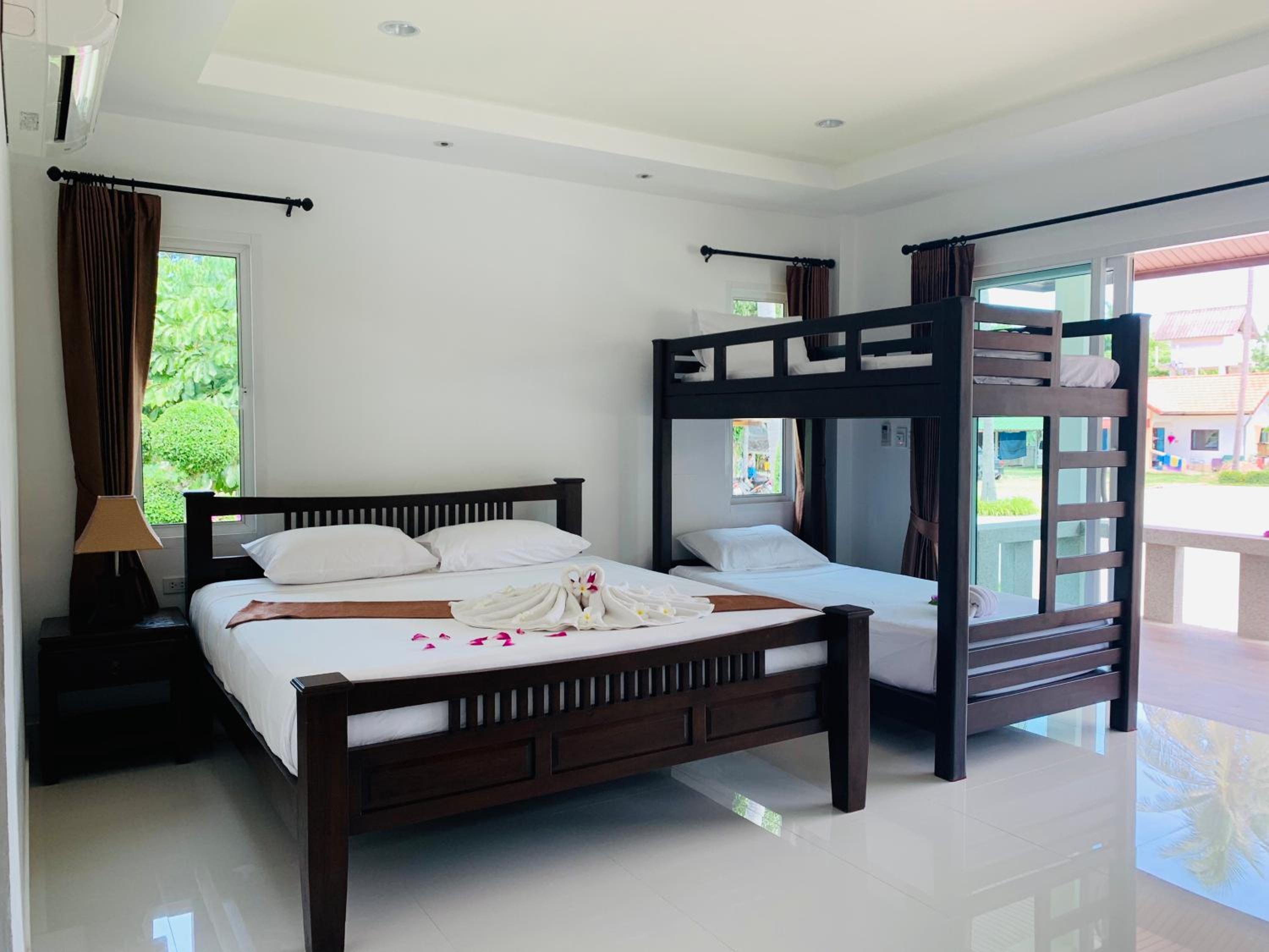 Grand Deluxe Family Suite