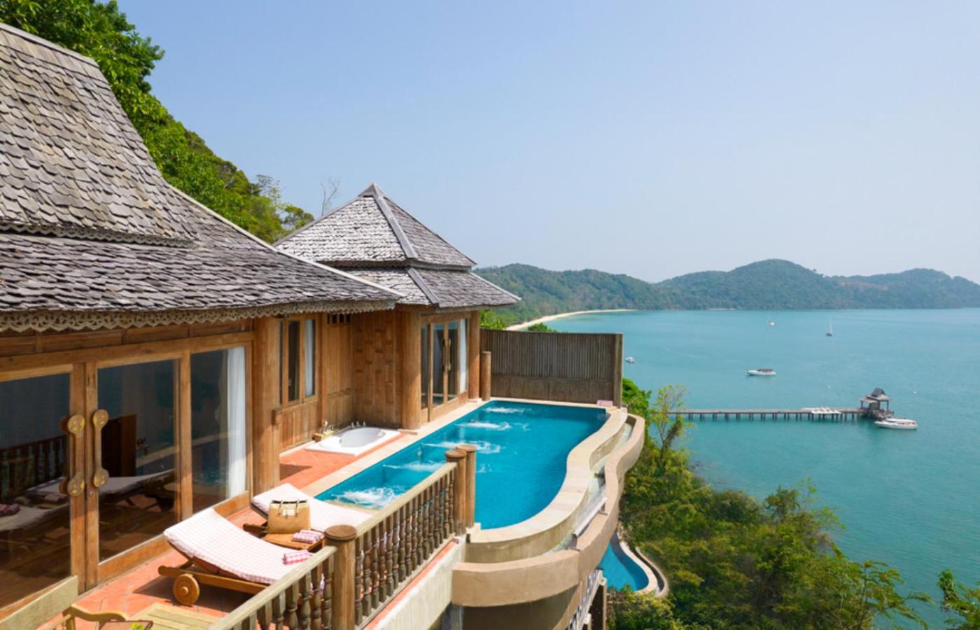 Seawater Pool Villa Plus
