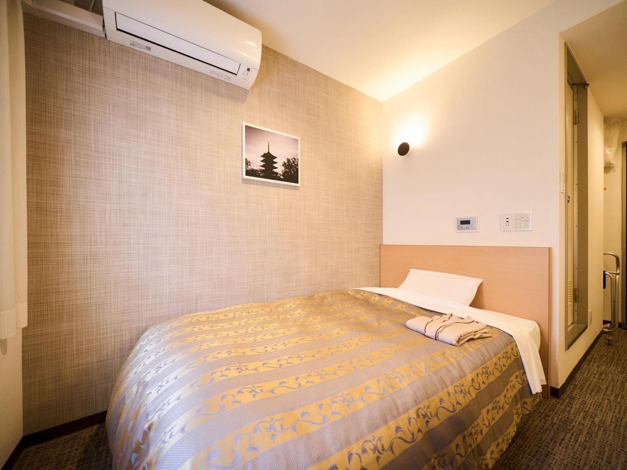 Single Room - Main Building