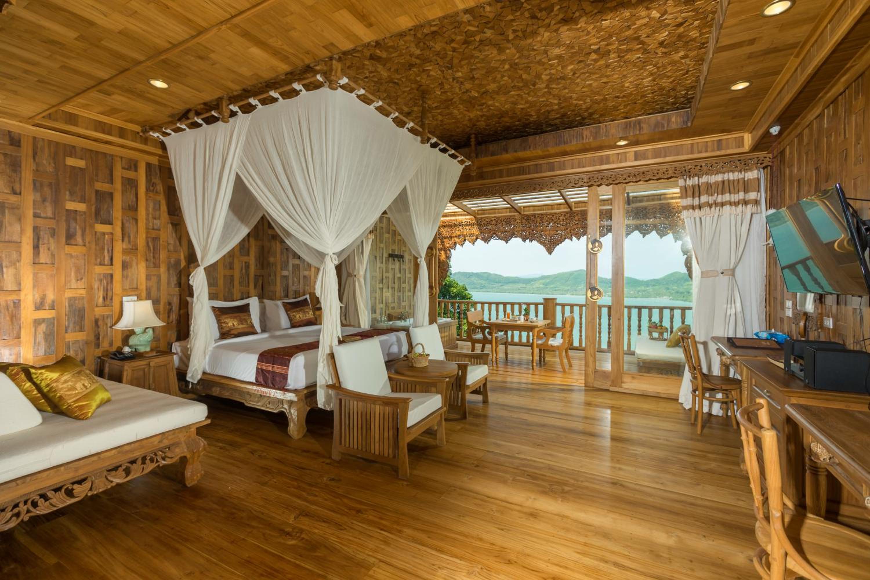 Grand Deluxe Bay View 