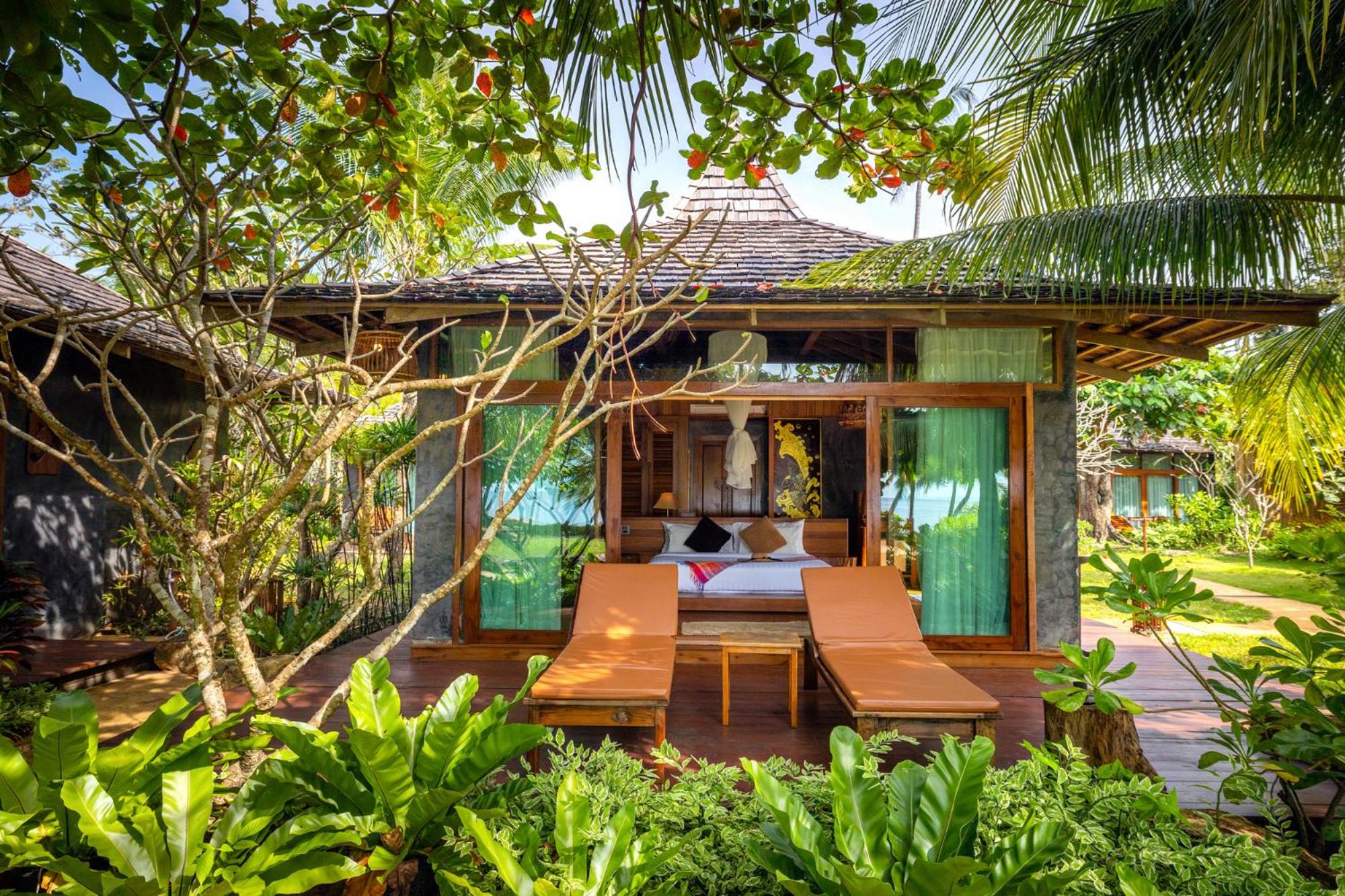 Oriental Beach Front View Villa