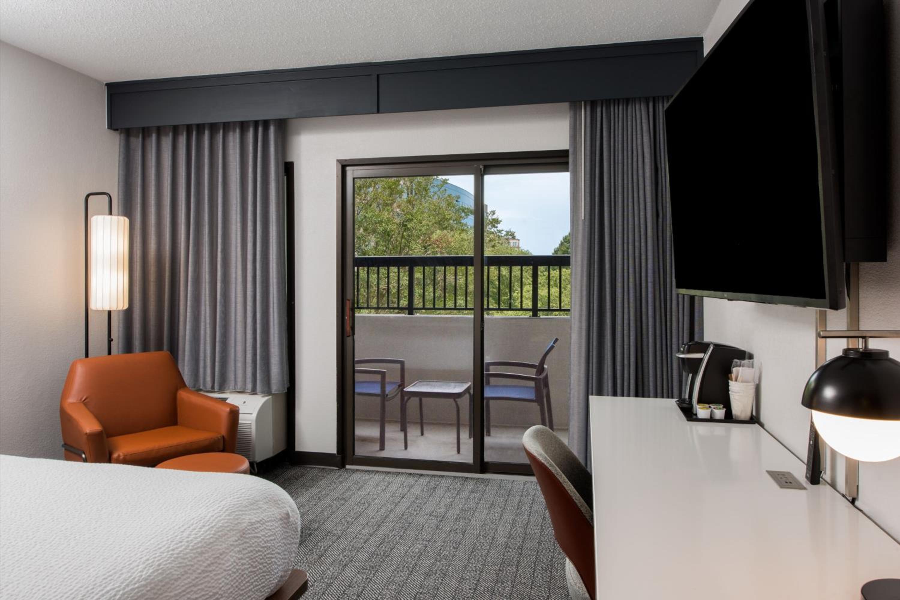 Guest King Room with Balcony