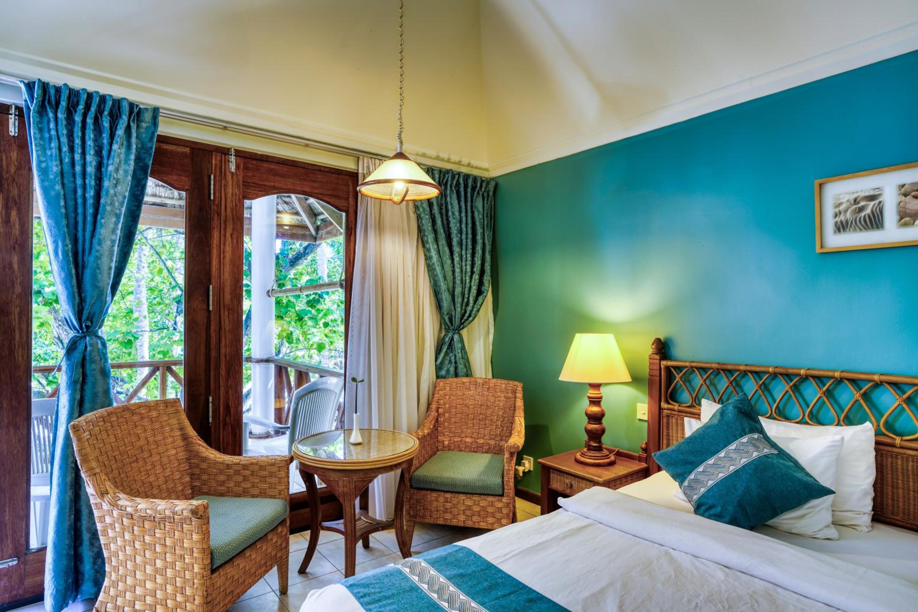 Deluxe Sky Room with Balcony 