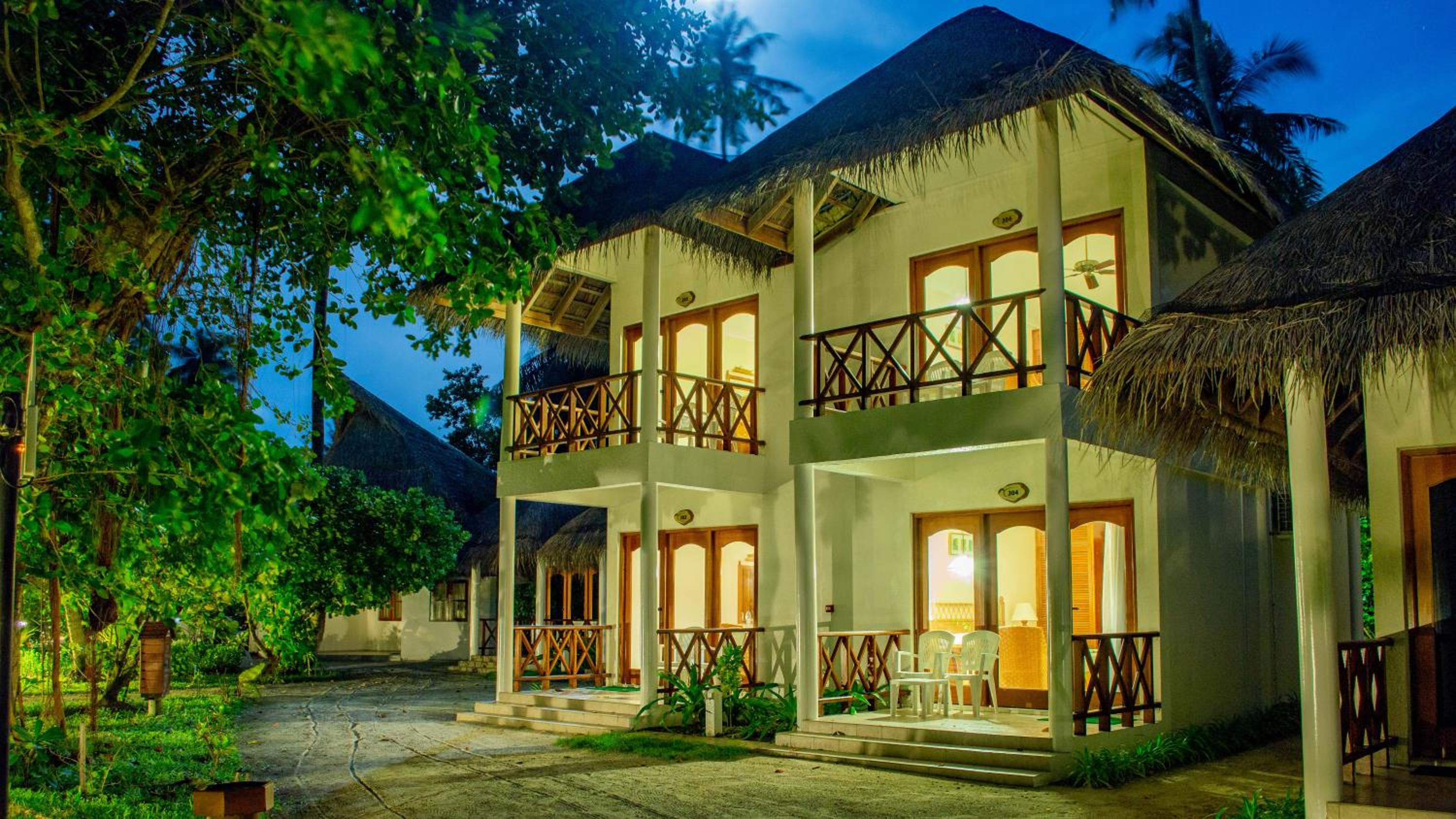 Deluxe Sky Room with Balcony 