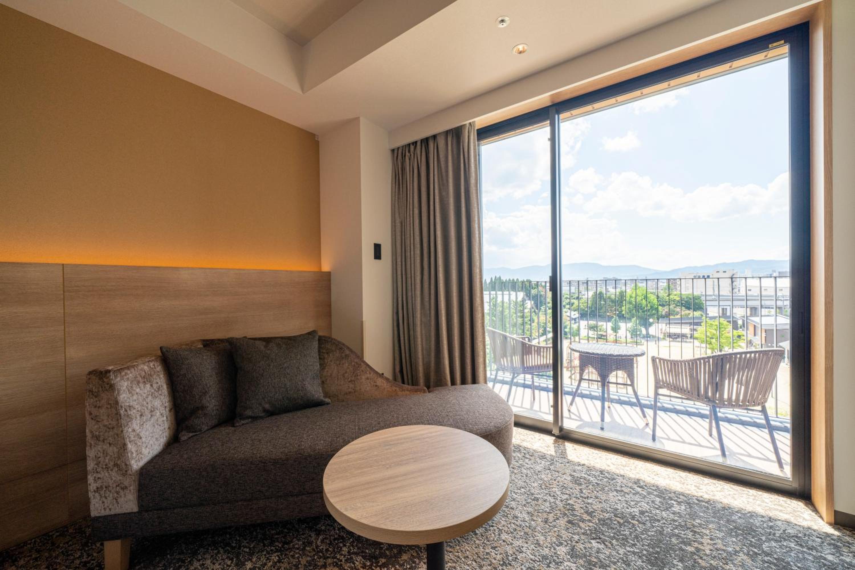 Double Room with Shower, Balcony and Park View - Non Smoking