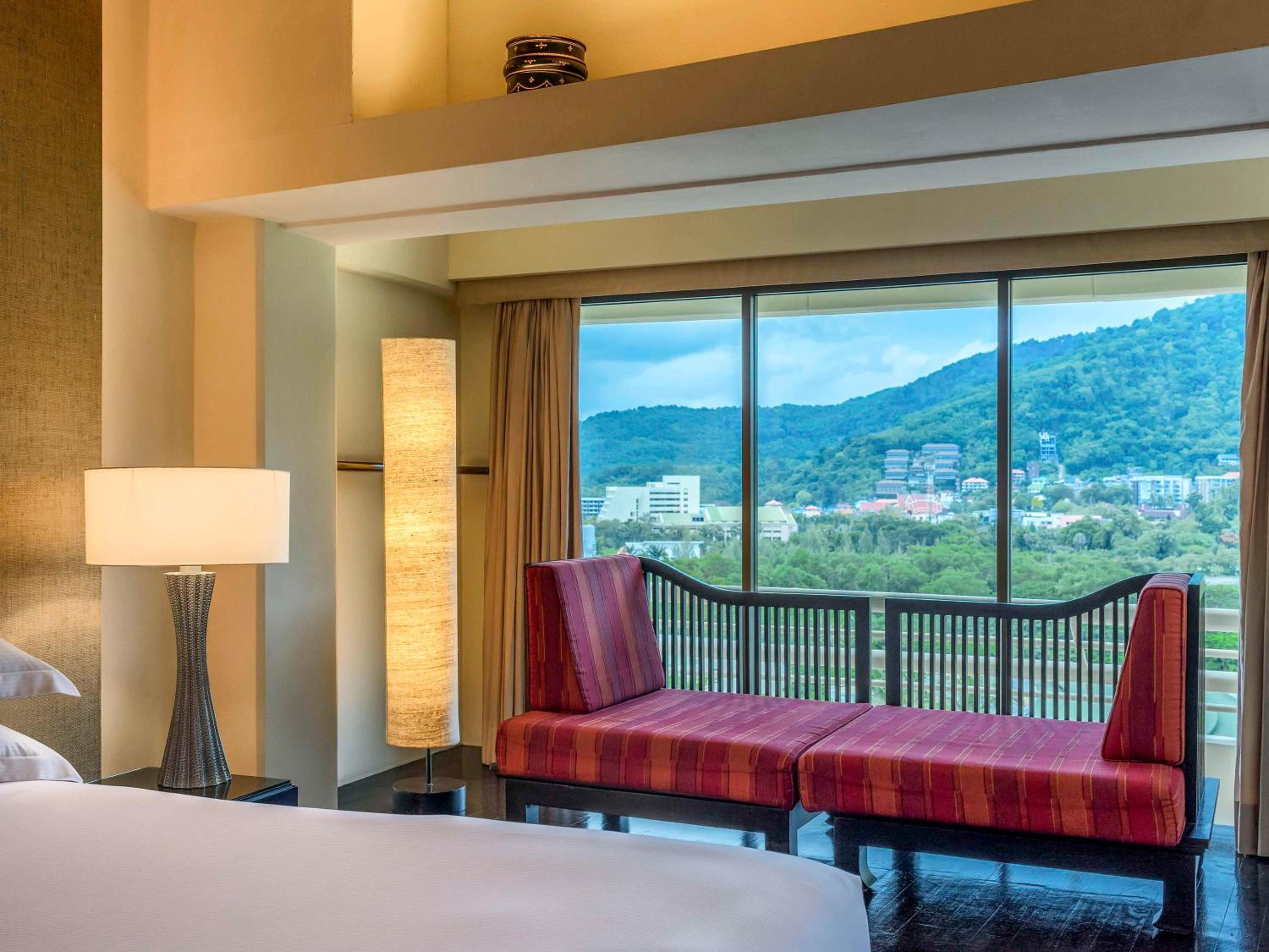 Junior King Suite with Garden View