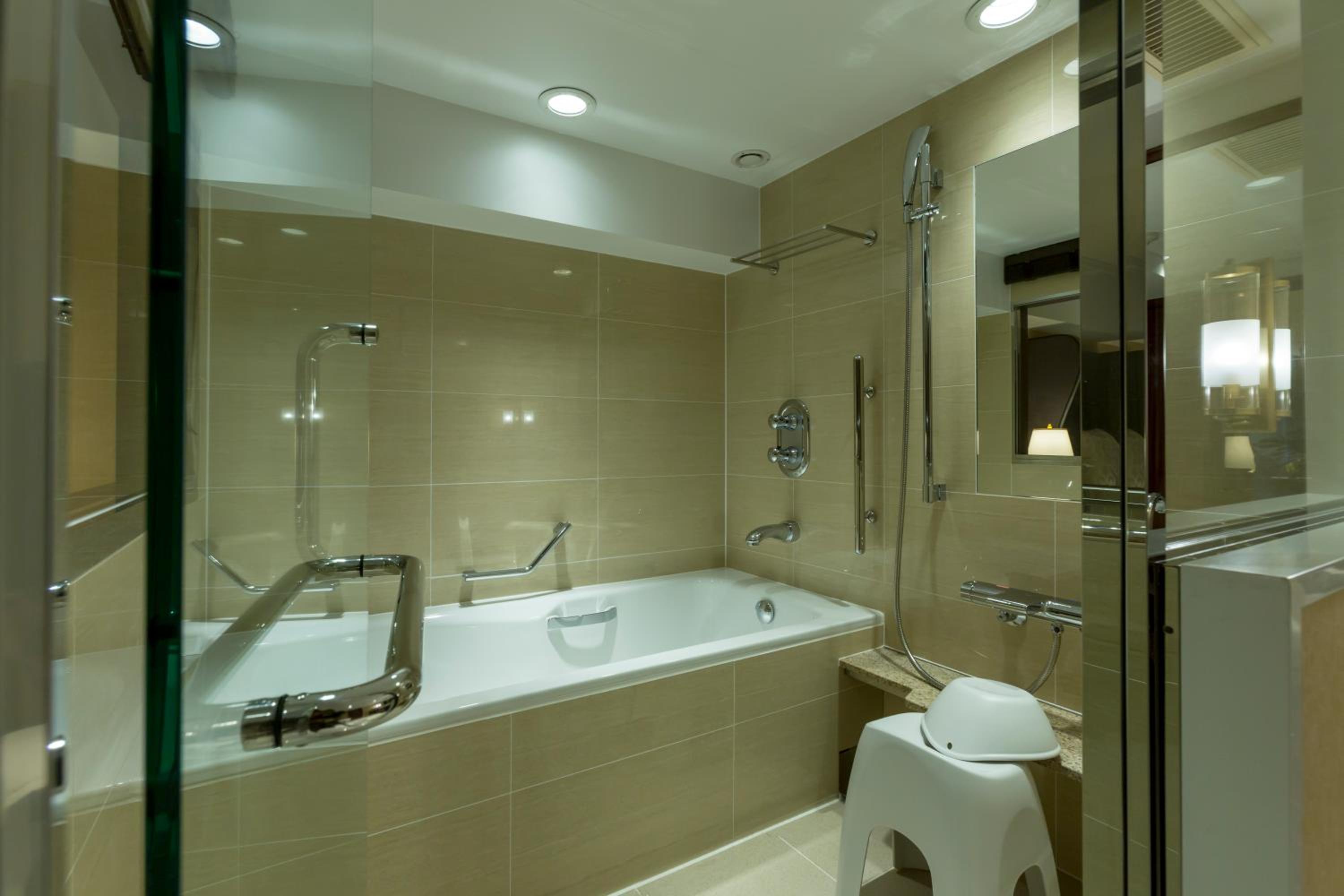 Modern Suite Room - Non  Smoking