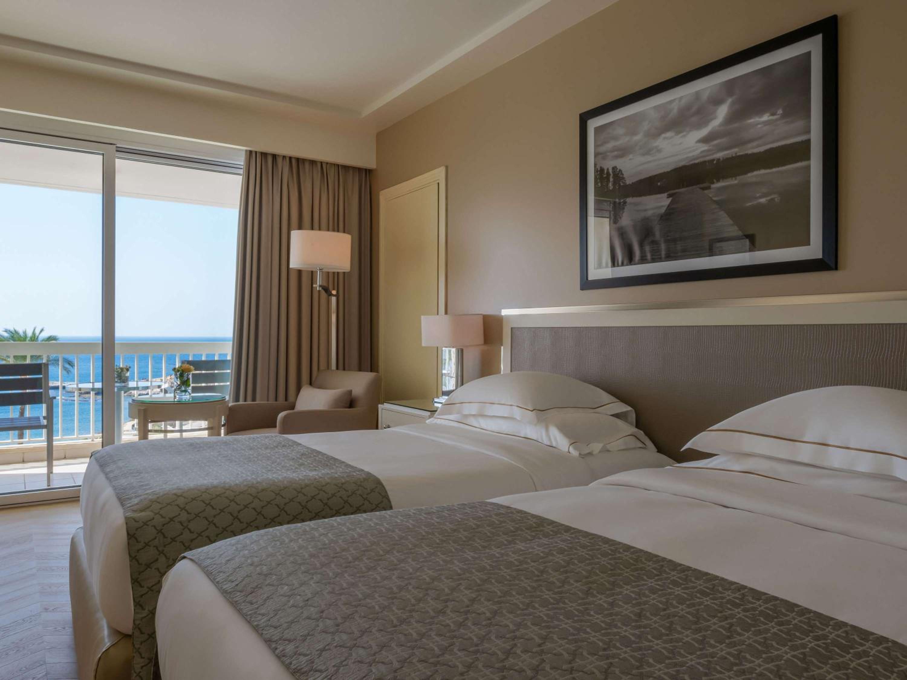 Deluxe Twin Room with Sea View