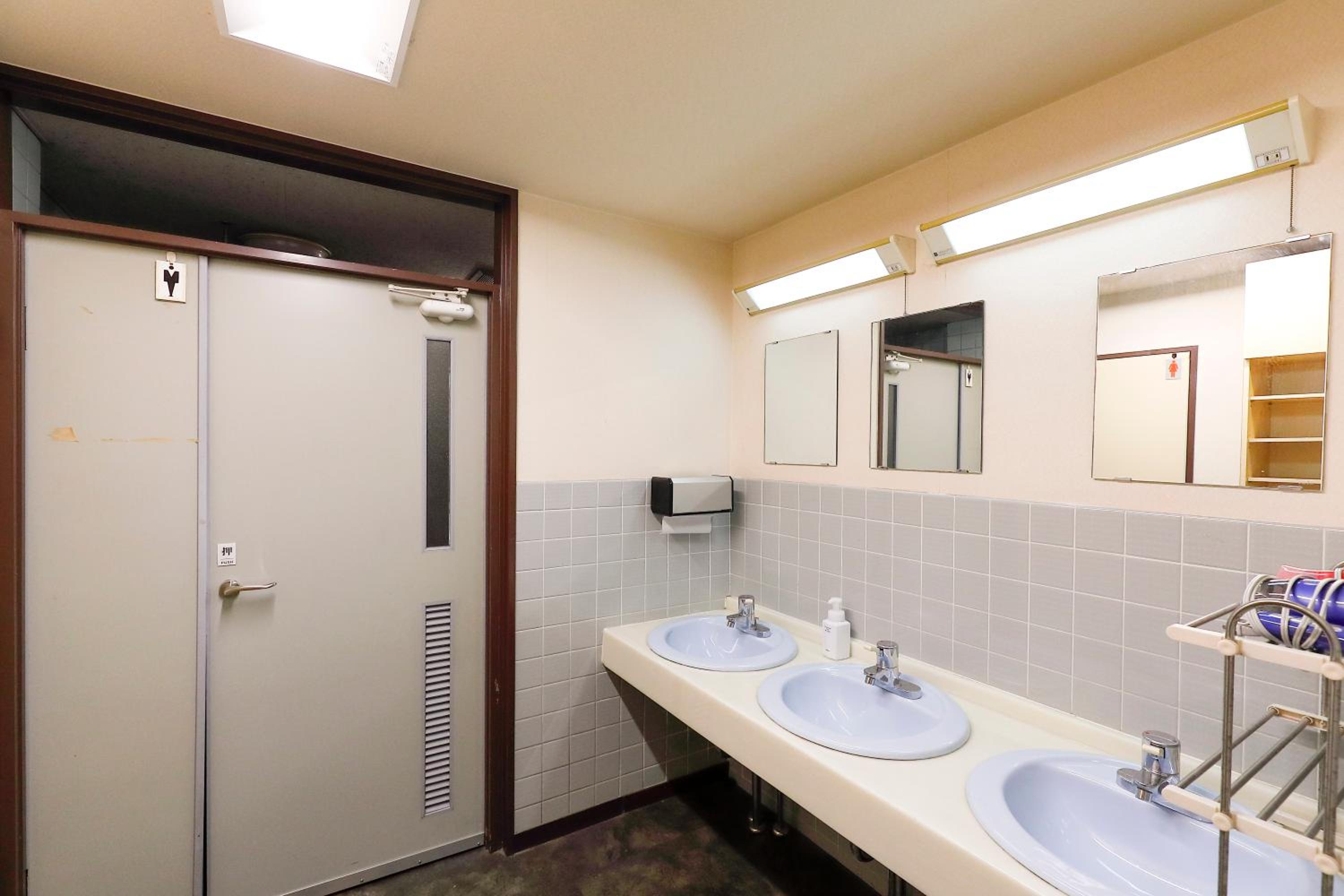 Economy Japanese-Style Room with Shared Bathroom