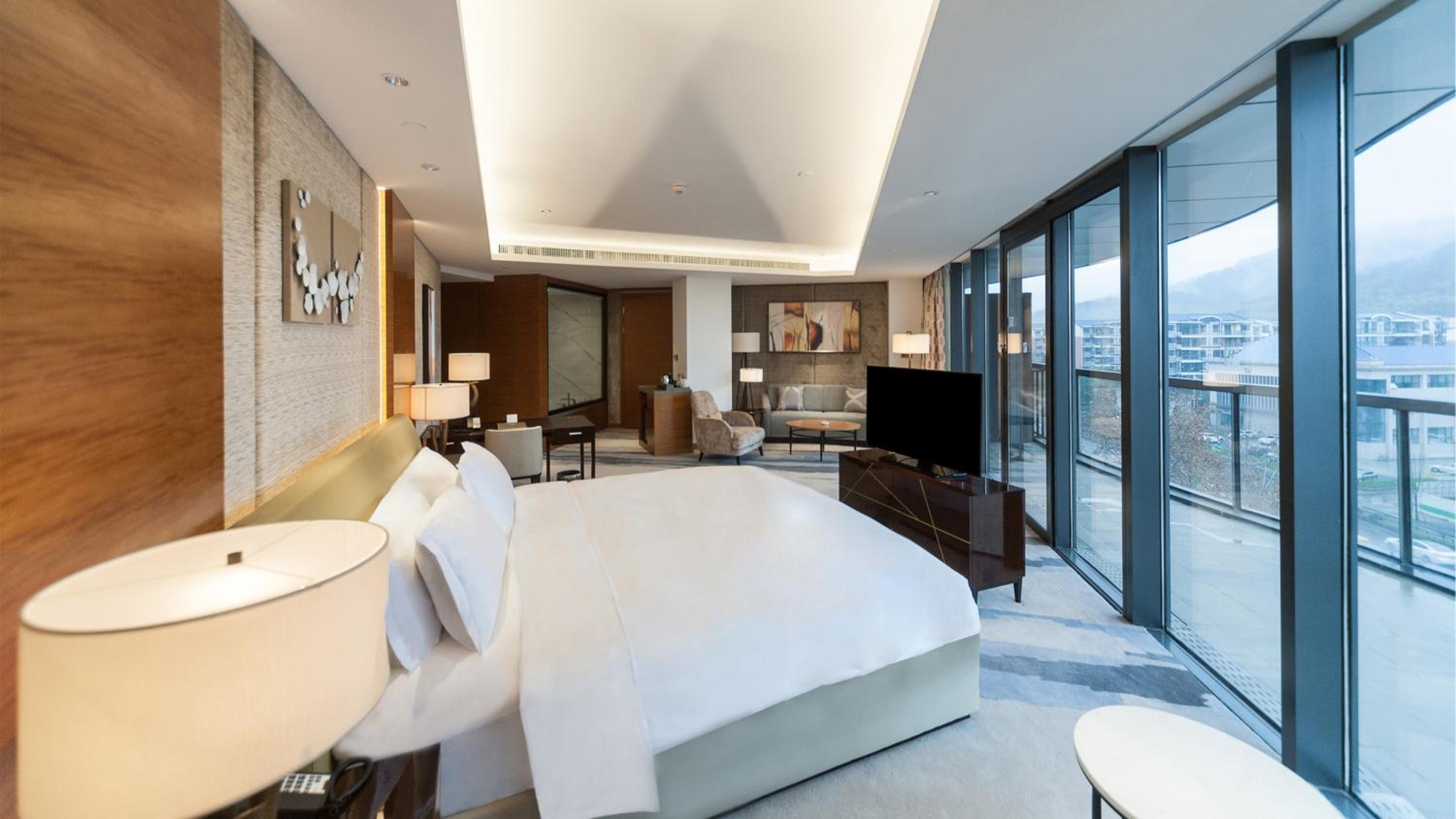 Executive King Suite