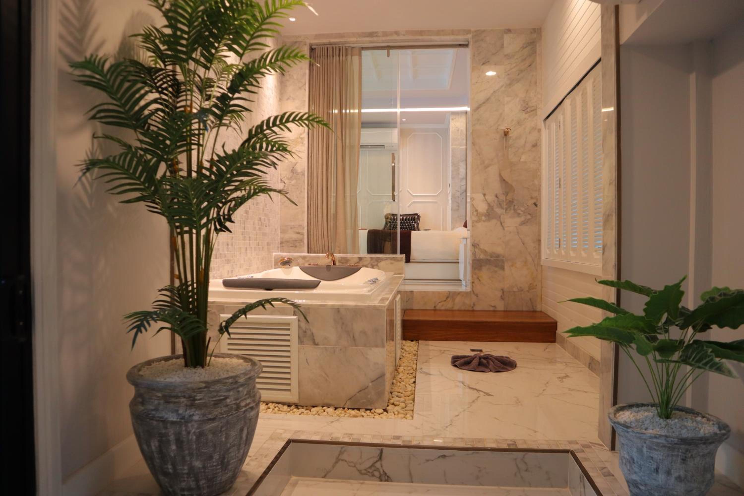 Suite with Ocean View