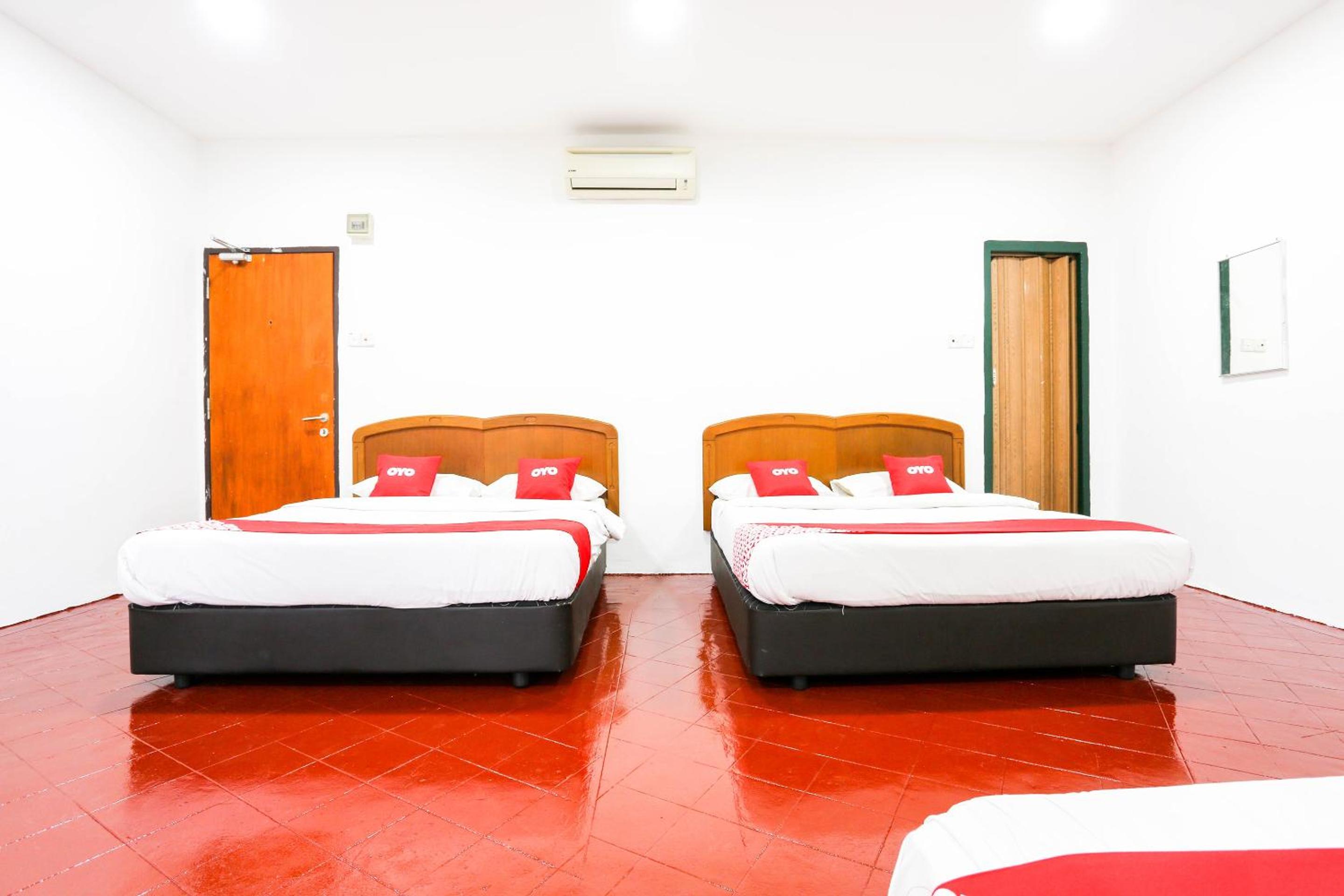 Superior Family Room