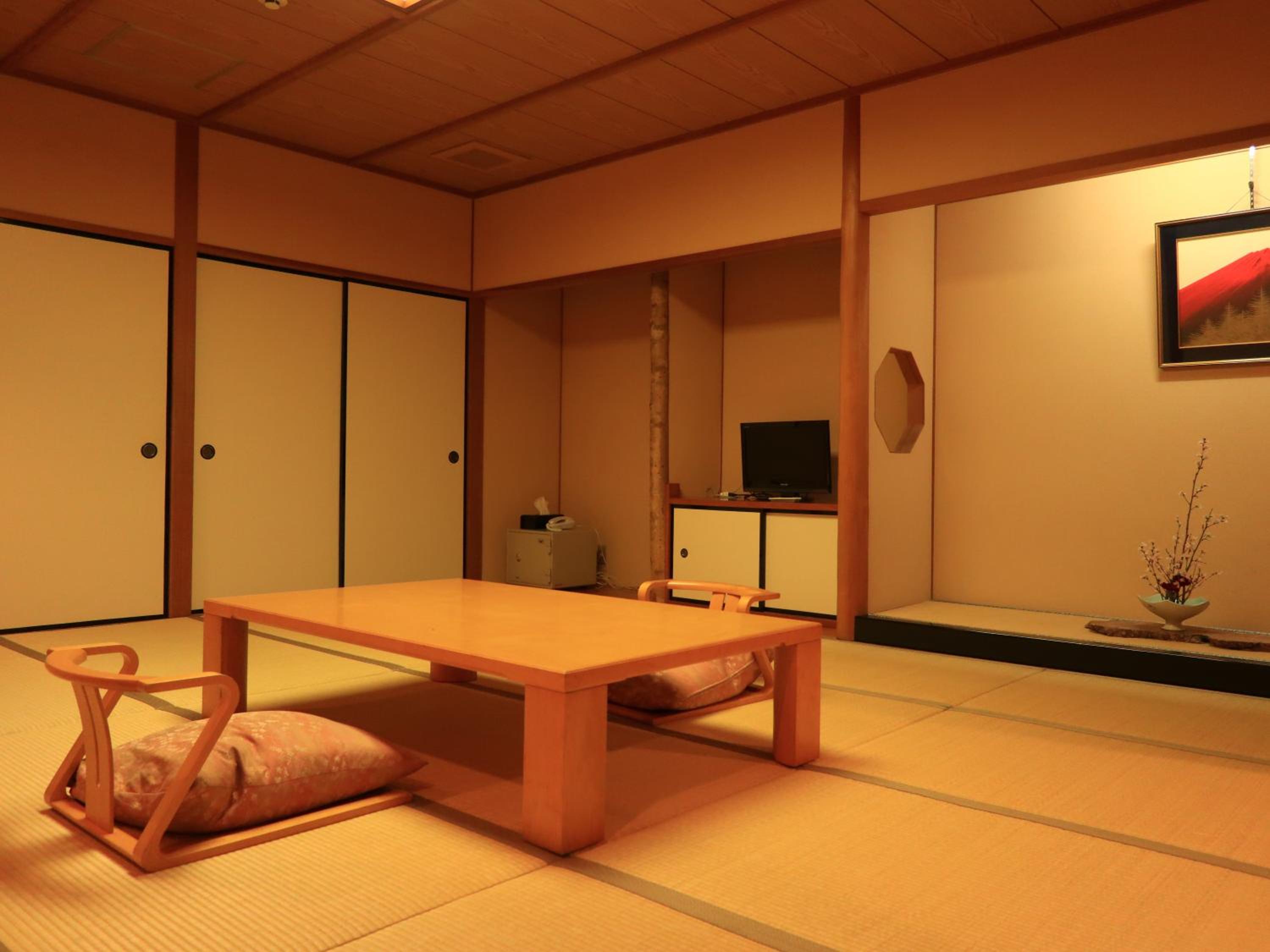 Japanese-Style Room
