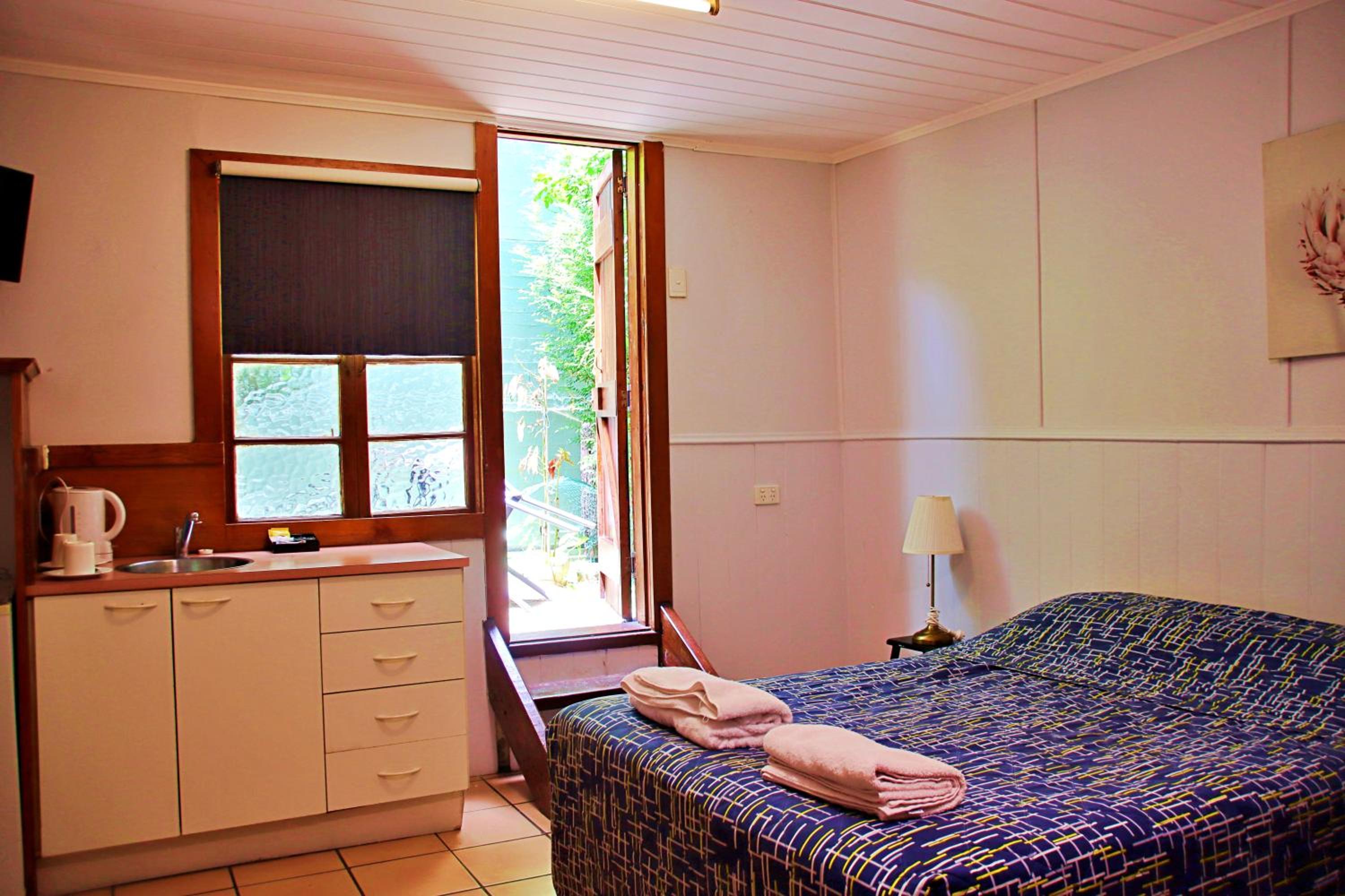 Basic Double Room with Shared Bathroom
