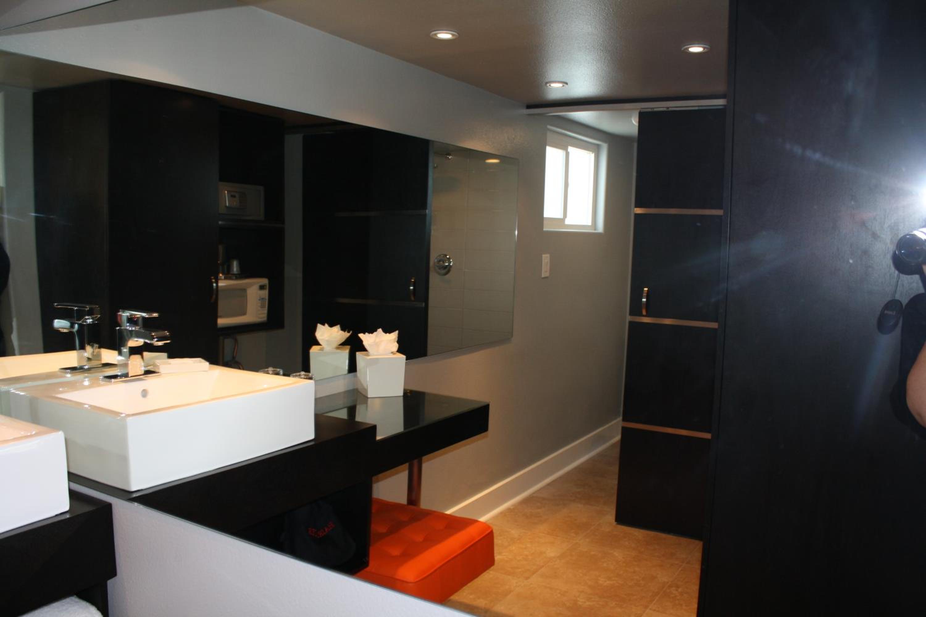 Deluxe Double Room with Two Double Beds