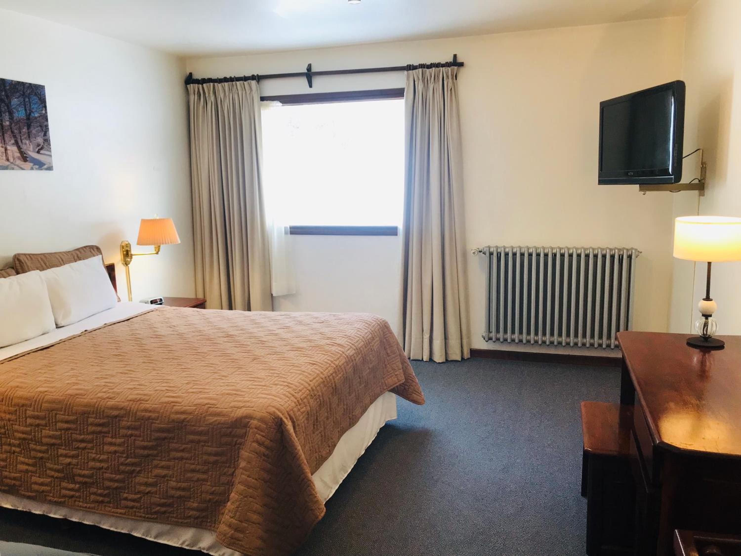 Double Room (1 Double Bed)