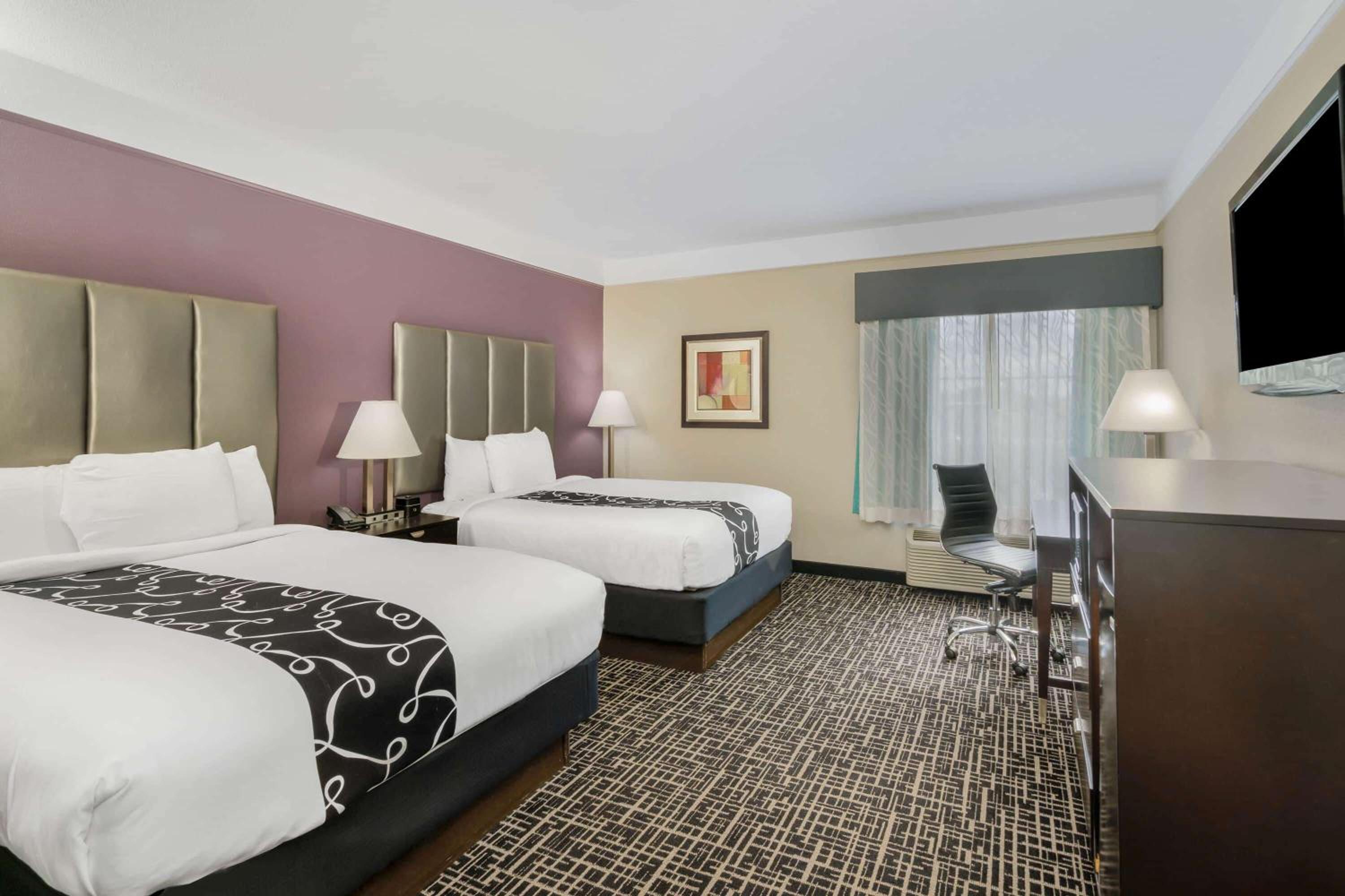 Queen Room with Two Queen Beds - Non-Smoking