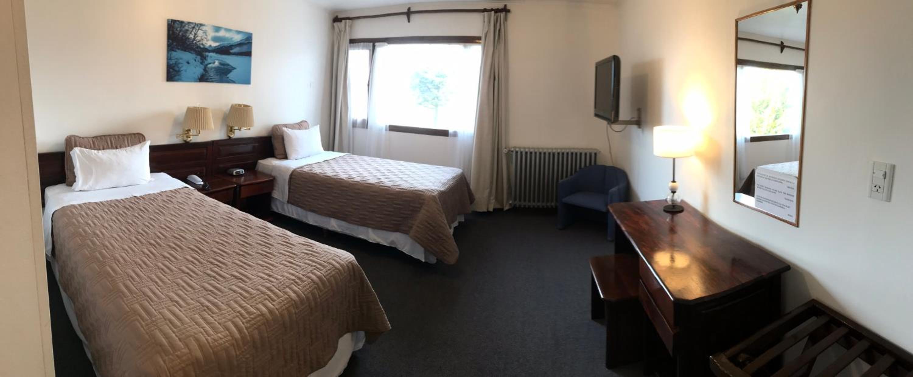 Twin Room (2 Single Beds)
